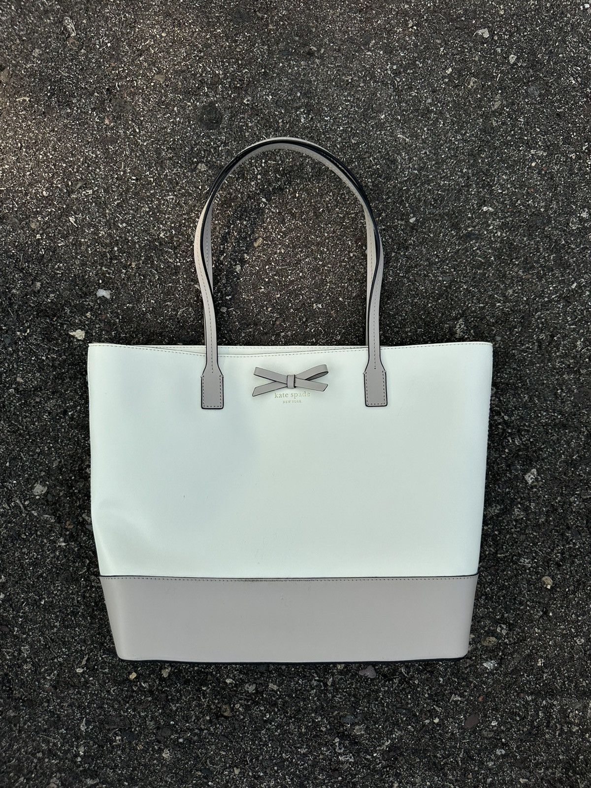 Kate Spade Kate Spade Leather Luxury White Purse / Tote Bag Size ONE SIZE - 1 Thumbnail