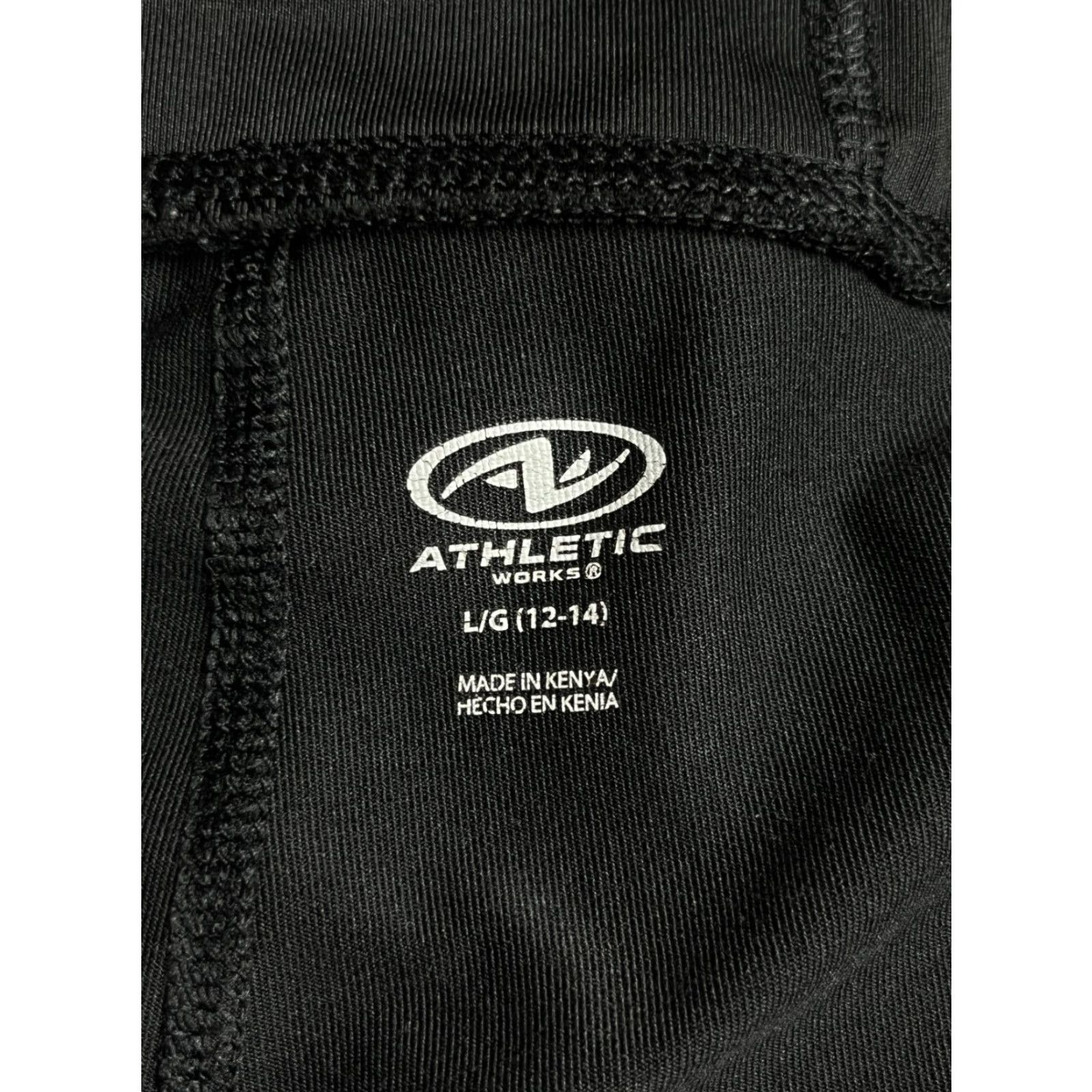 Athletic Works Athletic Works Pants Women L Black Pull On Dri Works Activewear Capri Fit Athletic Womens Regular Size L Pants | Inseam 17.5 | Flat Front | Casual Size 36" / US 14 / IT 50 - 4 Thumbnail