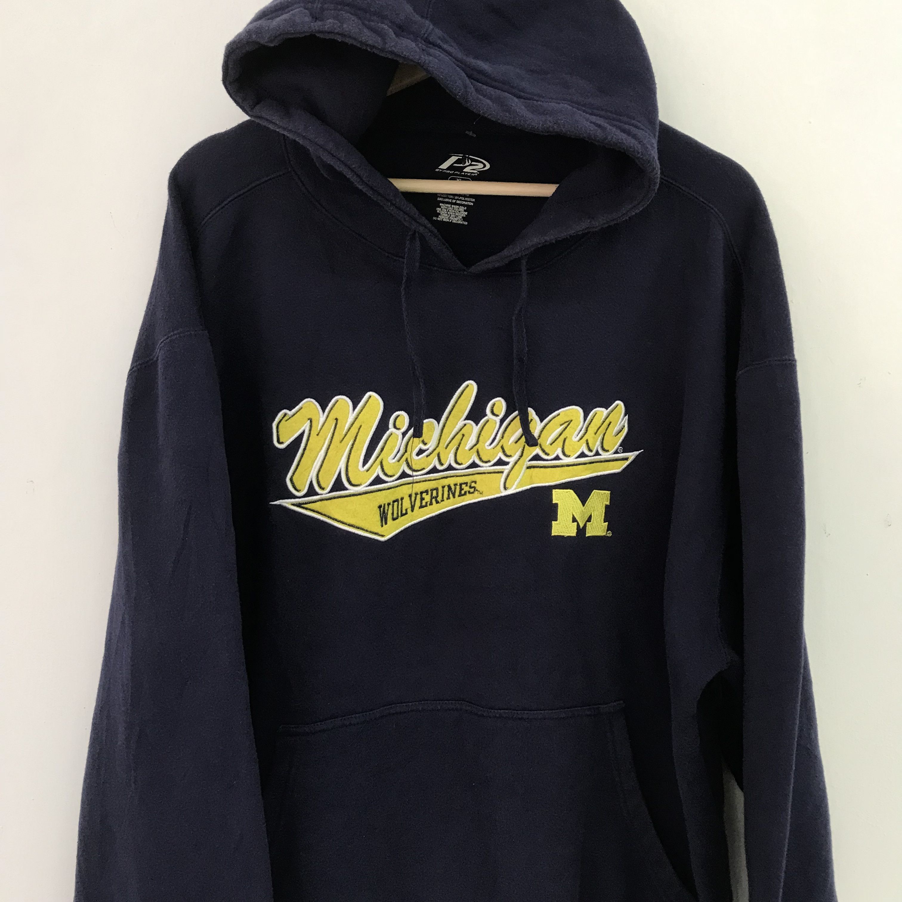NCAA Vintage Y2K Michigan Wolverines Ncaa Blue - 466 Size US XL / EU 56 / 4 - 6 Thumbnail