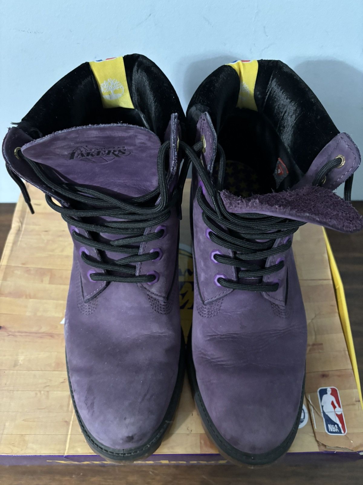 NBA × Timberland Timberland 6” Boot NBA Los Angeles Lakers Size US 10 / EU 43 - 2 Thumbnail
