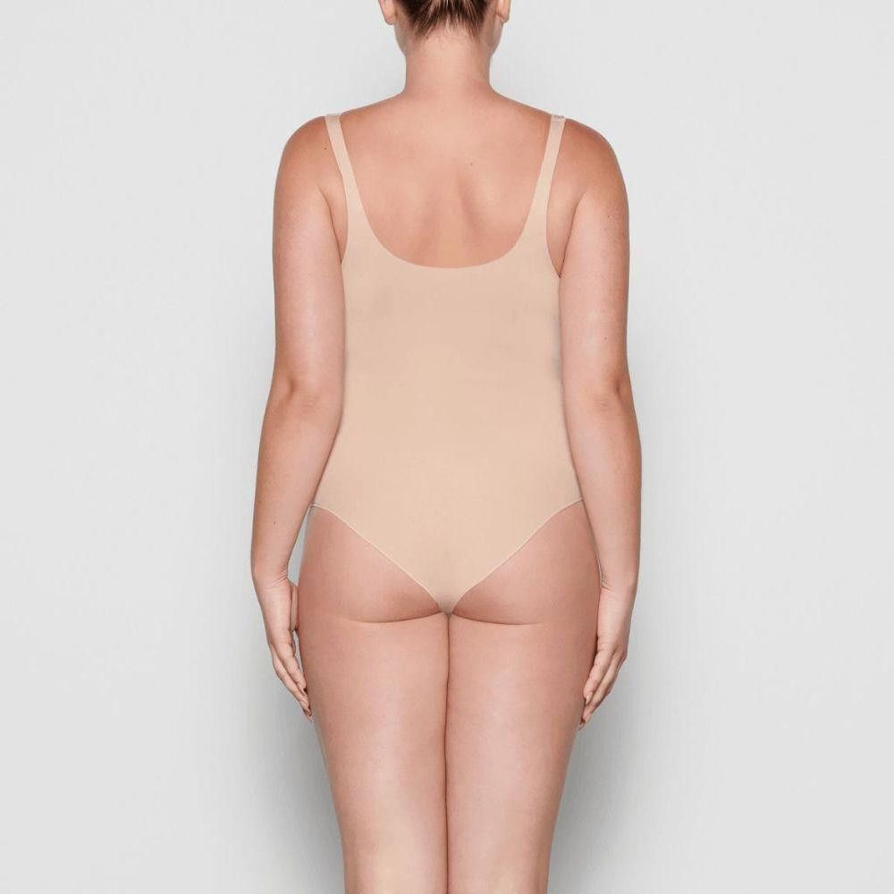 Designer CT1370a SKIMS ESSENTIALS SCOOP NECK BODYSUIT SANDSTONE L/XL Size L / US 10 / IT 46 - 2 Thumbnail