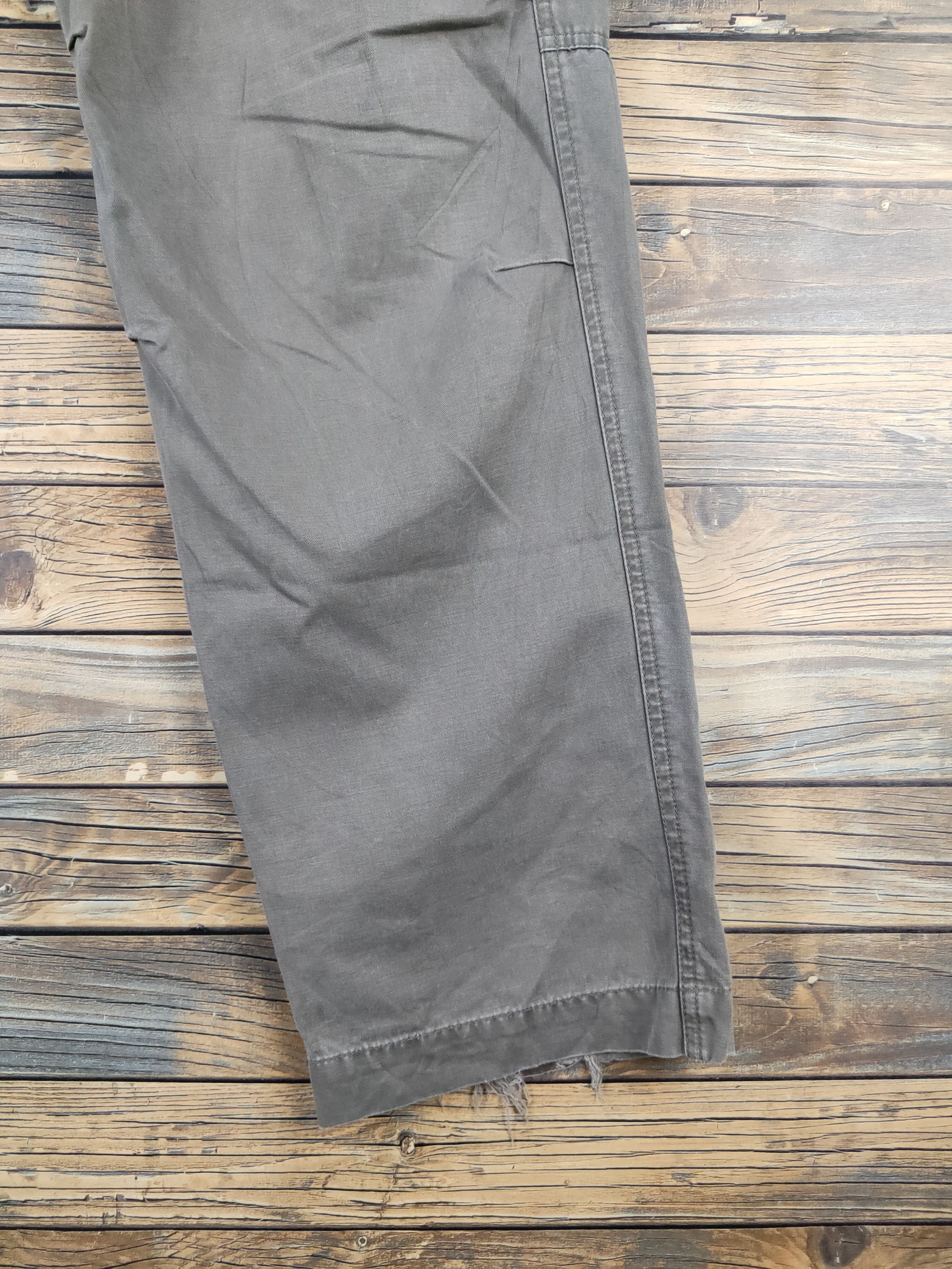 Japanese Brand Uniqlo Green Faded Multipocket Tactical Cargo Pants #W2096 Size US 35 - 6 Thumbnail