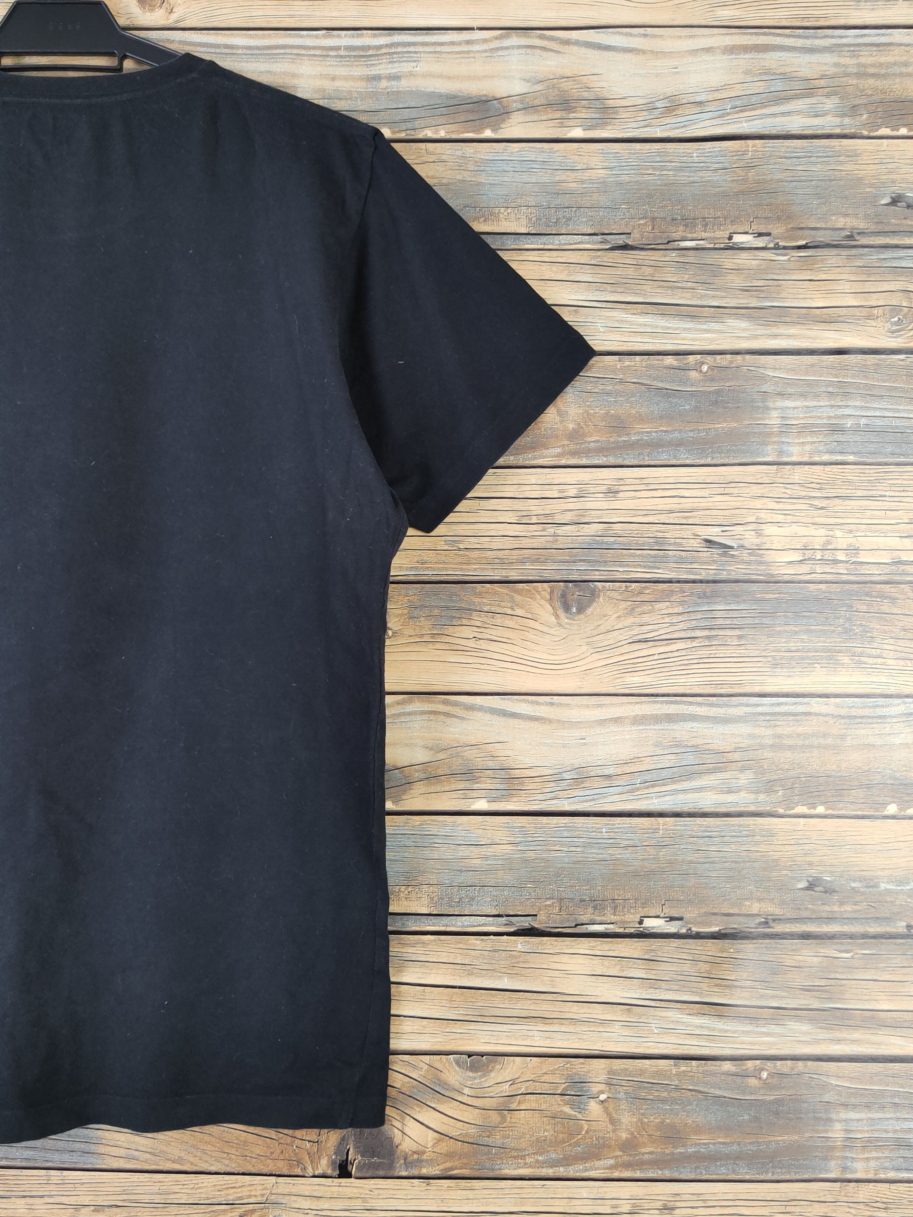 Band Tees Uniqlo Black Madonna Short Sleeve T-shirts #W1924 Size US L / EU 52-54 / 3 - 10 Thumbnail