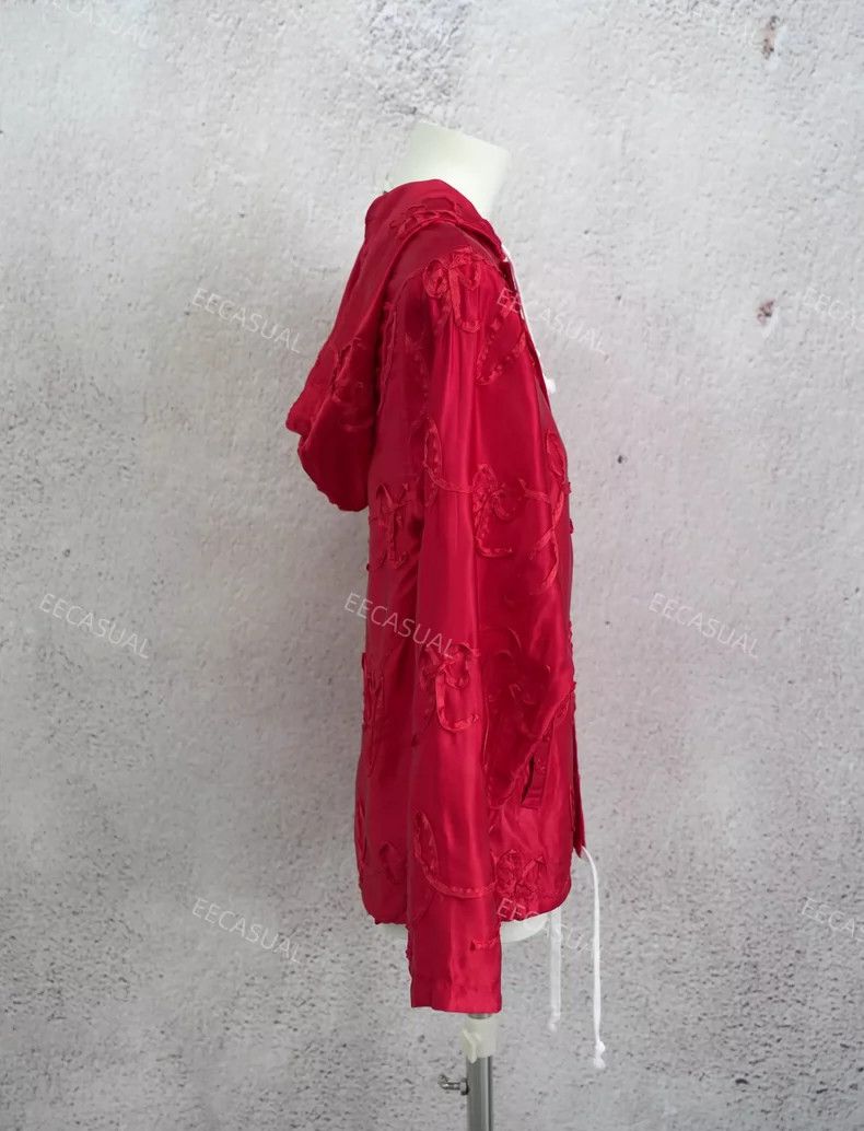 Comme des Garcons Comme Des Garcons Red Satin Ribbon Embroidered Bow Hooded Size S / US 4 / IT 40 - 5 Thumbnail