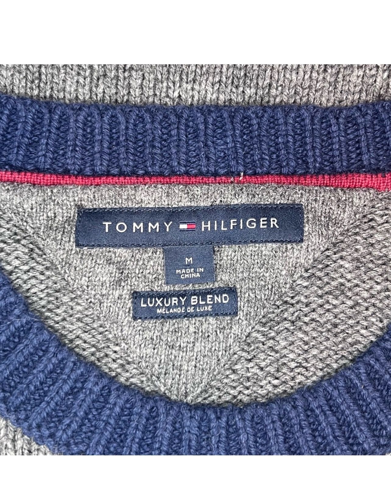 Tommy Hilfiger Tommy Hilfiger Men Y2K Style Big Logo Flag Luxury Sweater Size US M / EU 48-50 / 2 - 3 Thumbnail