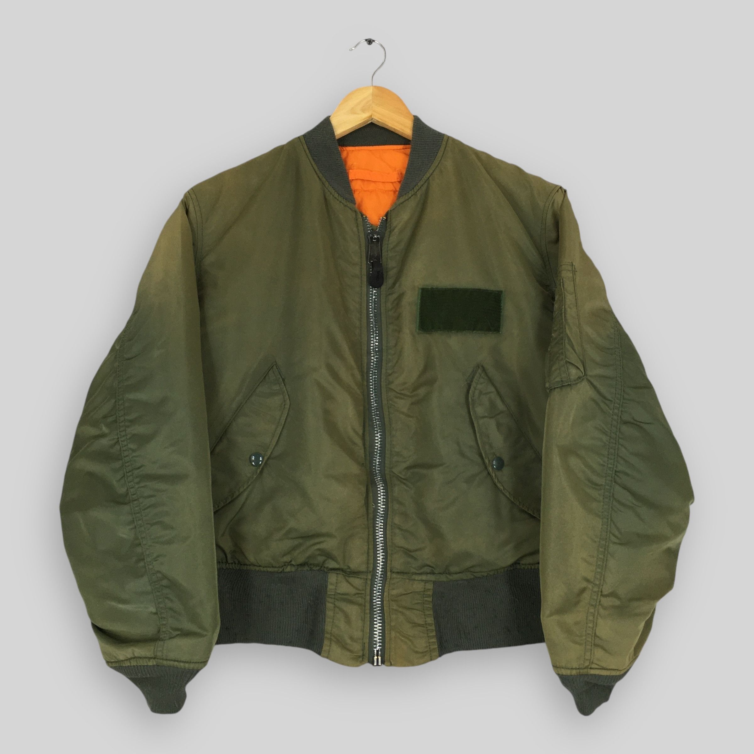 80s〜90s B-15D short flight jacket Vintage 90s B-15D US Air Force Alpha Industries Bomber