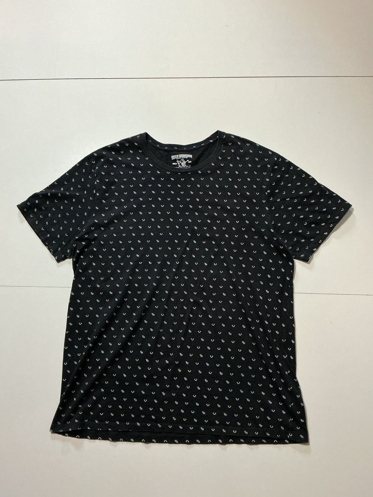 True Religion True Religion All Over Print Monogram Black S/S T-Shirt Size US XXL / EU 58 / 5 - 2 Thumbnail
