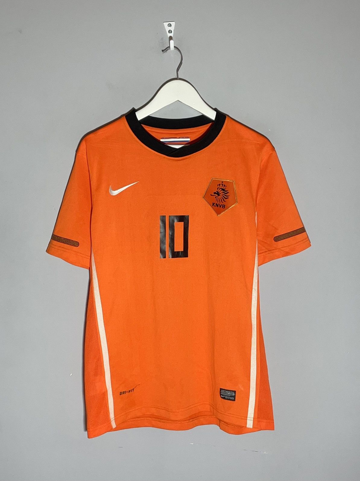 Nike × Vintage #10 Wesley Sneijder Netherlands Nike 2010 Home Football Size US L / EU 52-54 / 3 - 2 Thumbnail