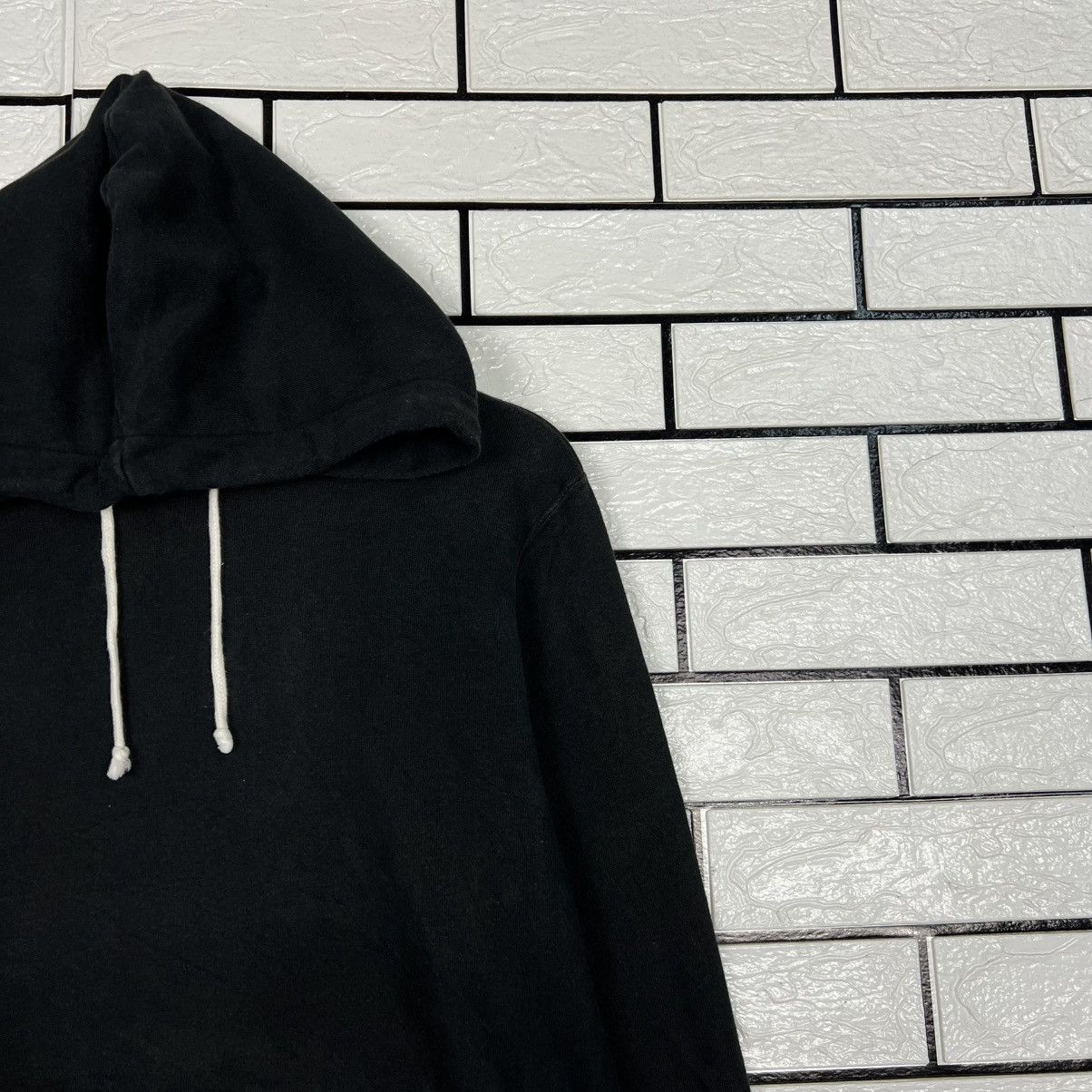 Champion CHAMPION Black Plain Pullover Hoodie Sweatshirt #4085-C186 Size US M / EU 48-50 / 2 - 4 Thumbnail