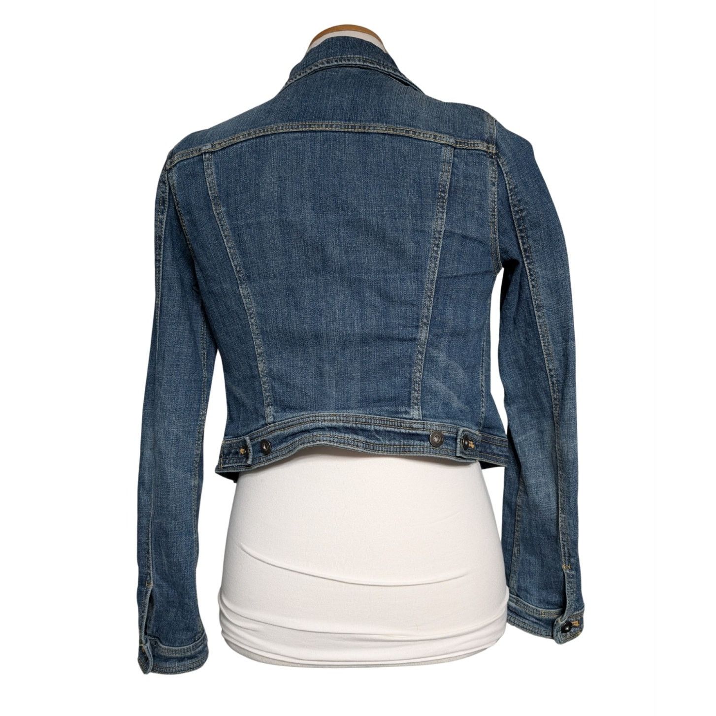 Anthropologie Anthropologie Pilcro Letterpress Crop Denim Classic Jacket M Size M / US 6-8 / IT 42-44 - 3 Thumbnail
