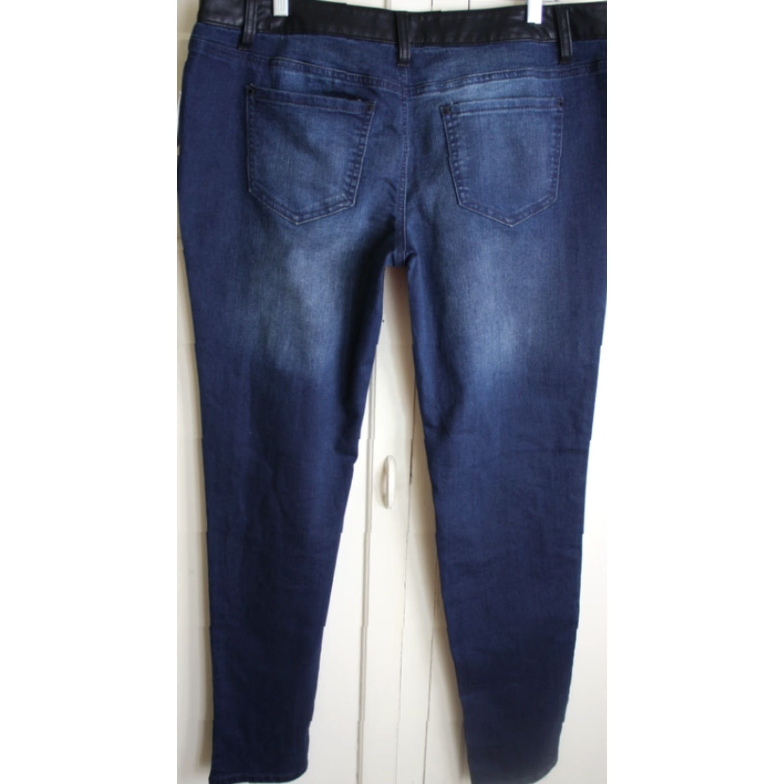 Denime VINTAGE Something Trickie Dark Denim Slim Skinny Jeans Jr's Size 15 Blue Womens Juniors 32in Inseam 79% Cotton 20% Polyester 1% Spandex Size 36" / US 14 / IT 50 - 4 Thumbnail