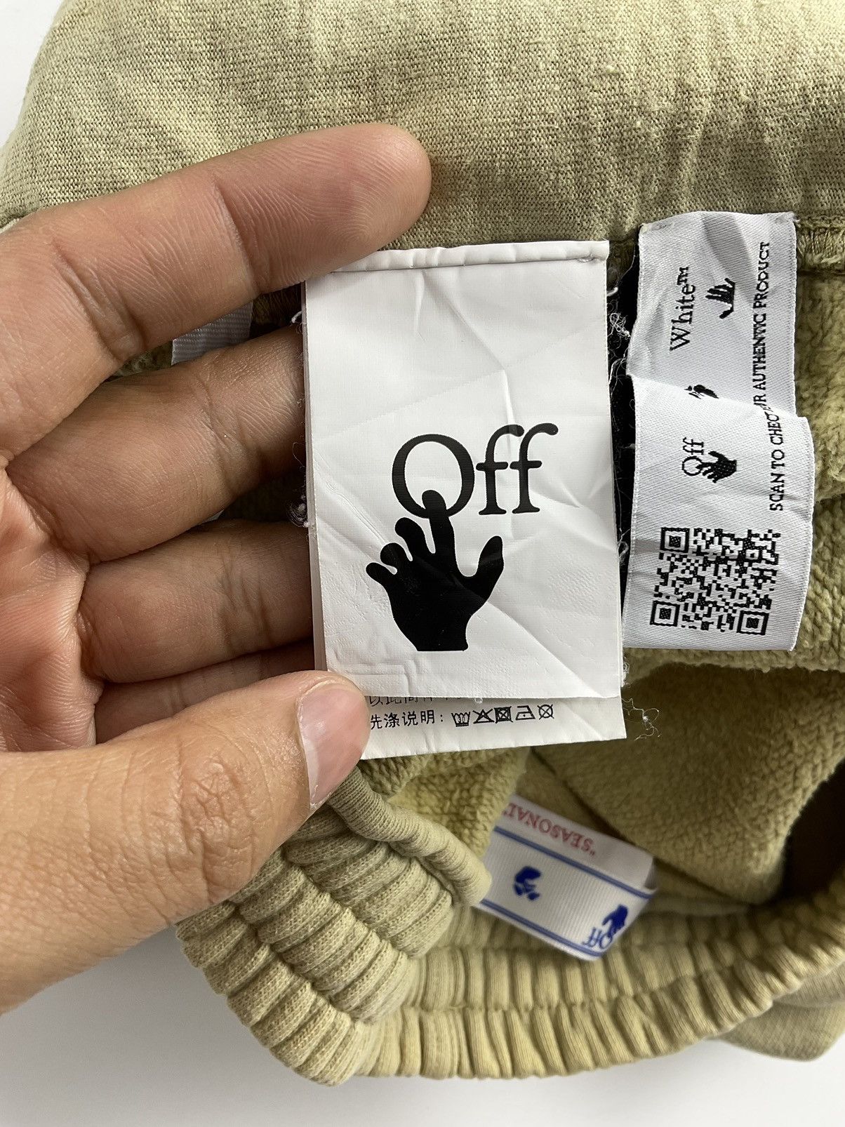 Off-White Off White Diagonal Sweatshort Size US 34 / EU 50 - 12 Thumbnail