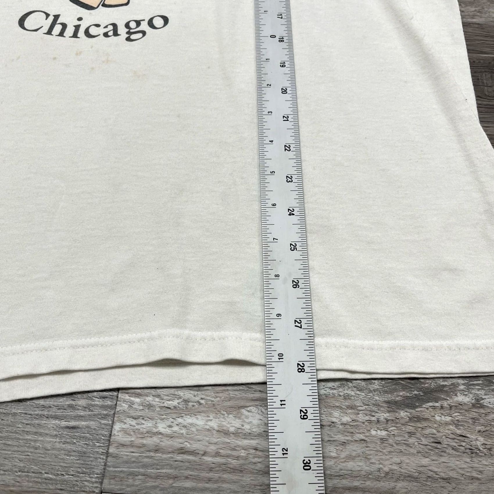 CO VINTAGE Bubba Gump Shrimp Co Chicago White Men L Forrest Gump Movie Tee Shirt Size US L / EU 52-54 / 3 - 7 Thumbnail