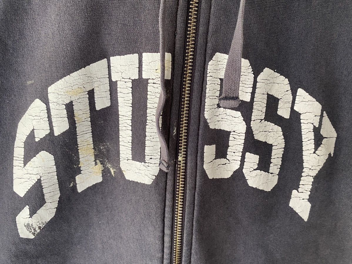 Stussy 2000s Stussy Arch Center Zipper sun fading hoodie Size US M / EU 48-50 / 2 - 6 Thumbnail