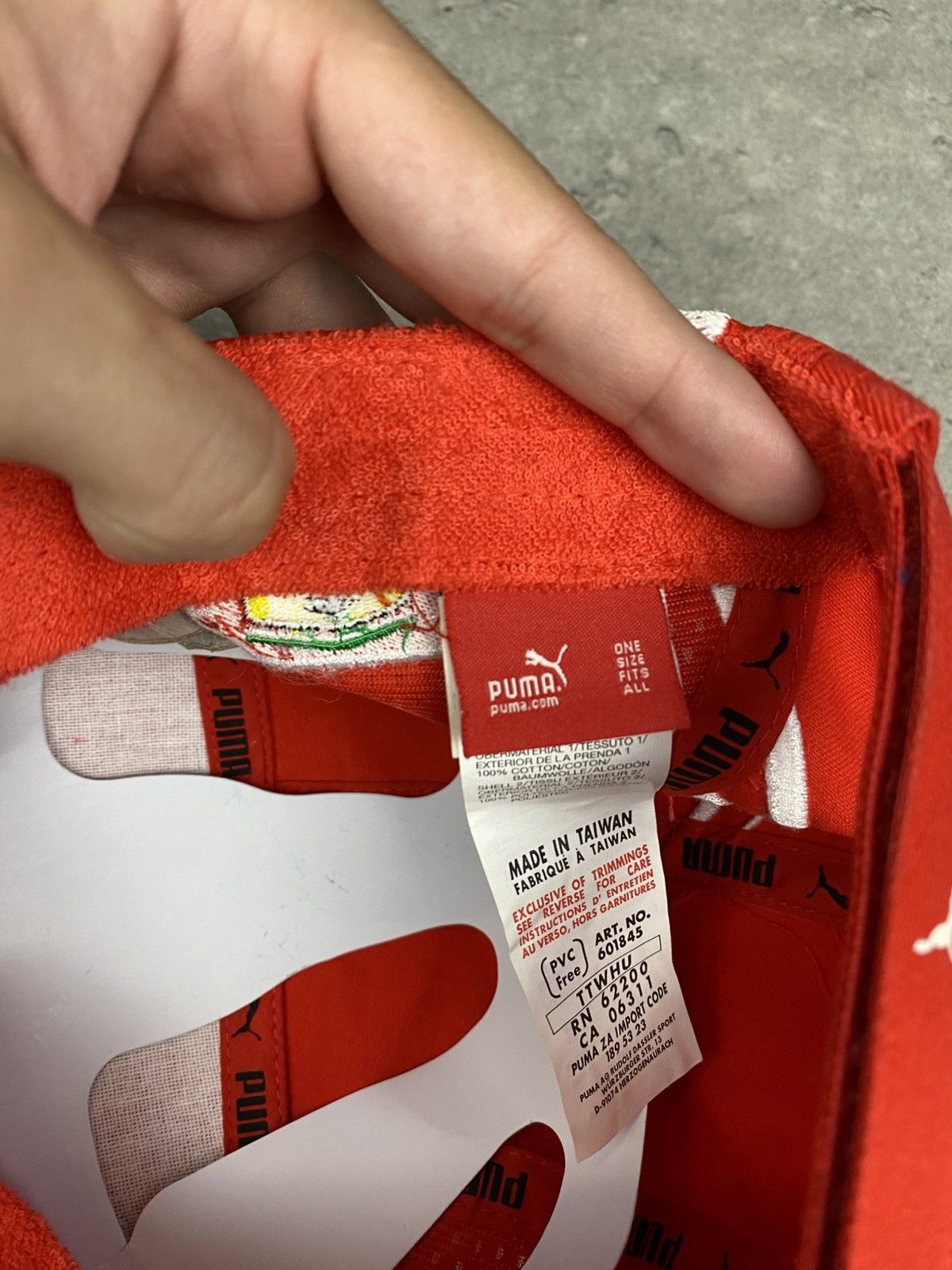 Ferrari × Puma Puma x Ferrari formula 1 red cap mubadala streetwear rare y2 Size ONE SIZE - 6 Thumbnail