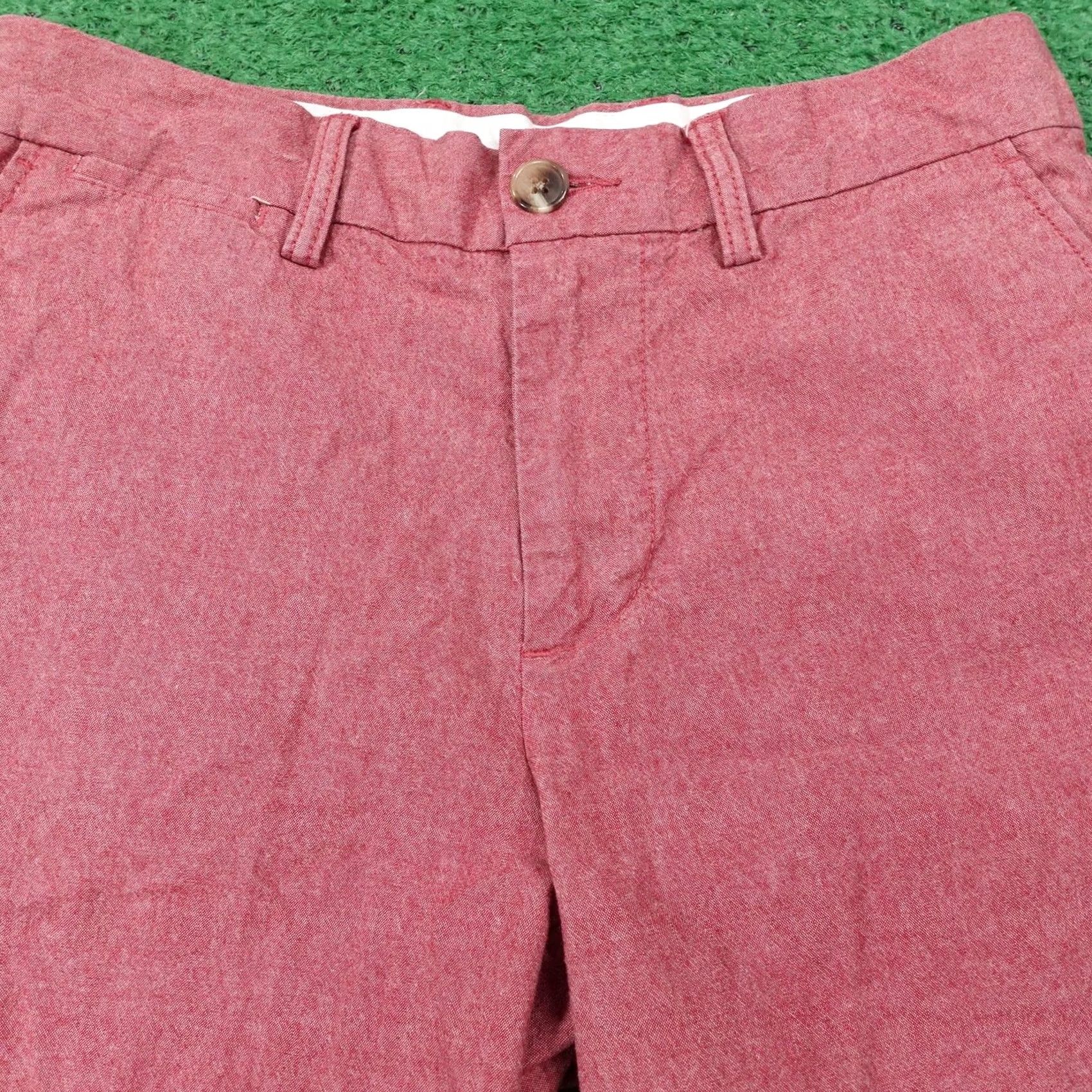 Old Navy Old Navy Mens 28 Red Chino Ultimate Slim Flex Stretch 9 Inseam Shorts Size US 28 / EU 44 - 2 Thumbnail
