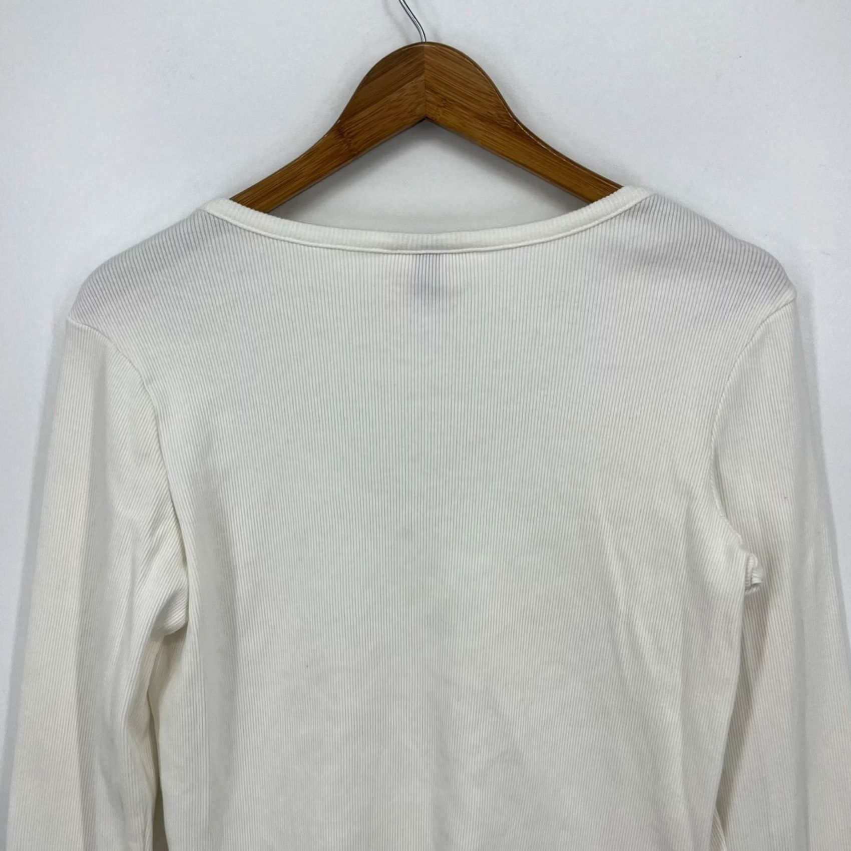 Vintage Universal Thread White V-Neck T-Shirt Long Sleeve Women's L Ribbed Knit Casual Basic Shirt Size L / US 10 / IT 46 - 6 Thumbnail