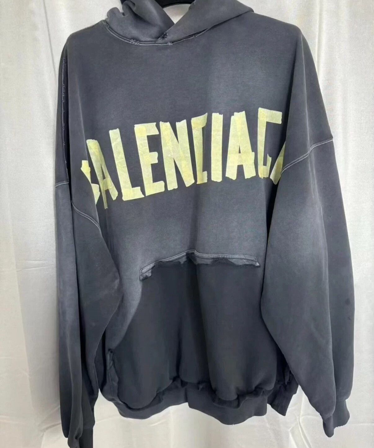 Balenciaga Balenciaga Distressed Graphic Hoodie Sweatshirt Size US L / EU 52-54 / 3 - 4 Thumbnail