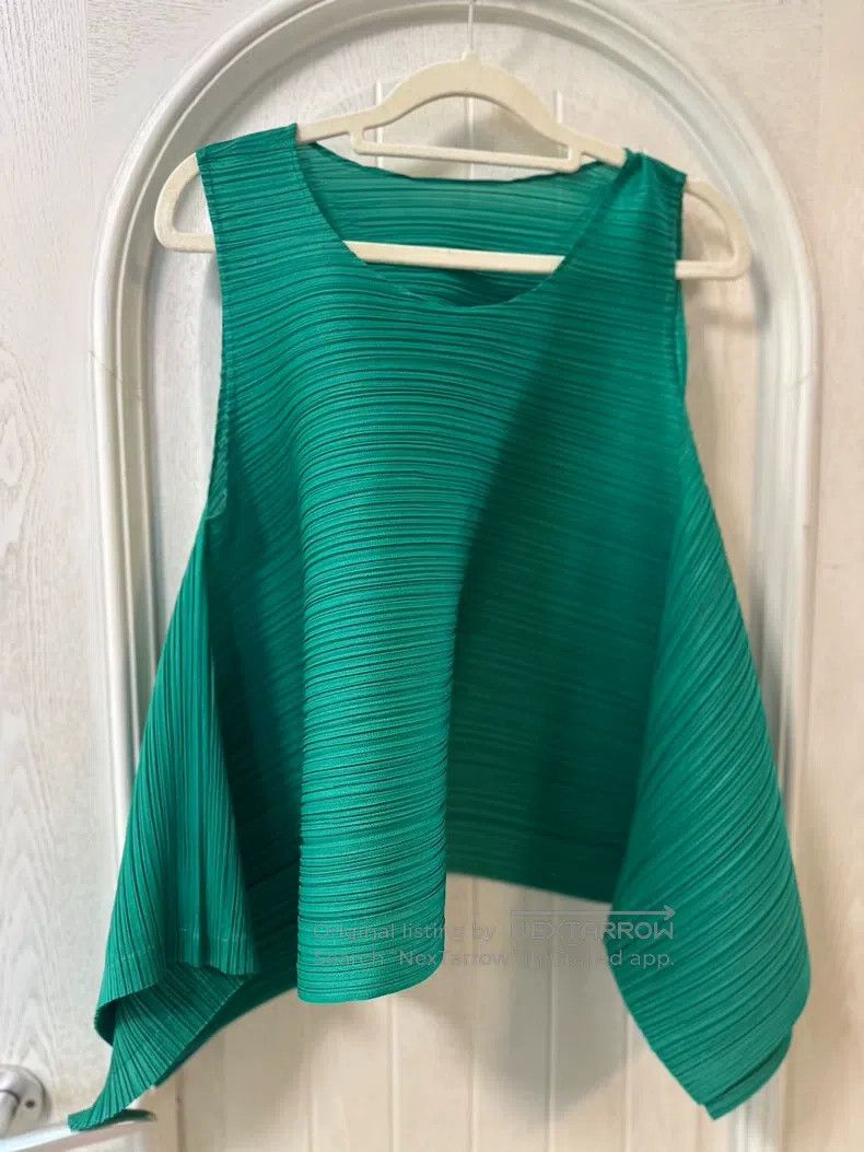 Issey Miyake Issey Miyake Green Horizontal-Striped Tank Top Size L / US 10 / IT 46 - 1 Thumbnail