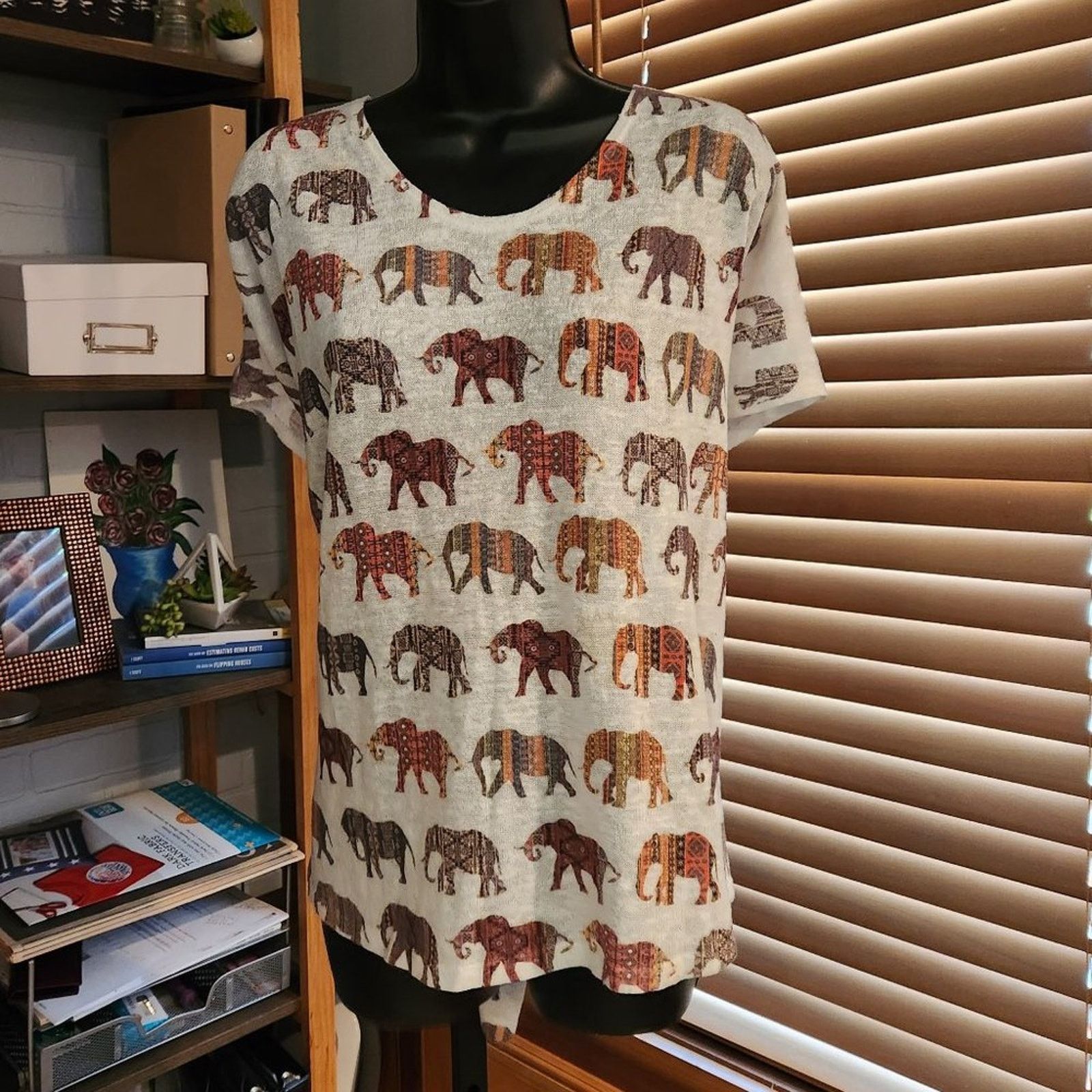 Other Elephant Print Lightweight Slouchy Sweater Size 3XL / US 20-22 - 1 Thumbnail