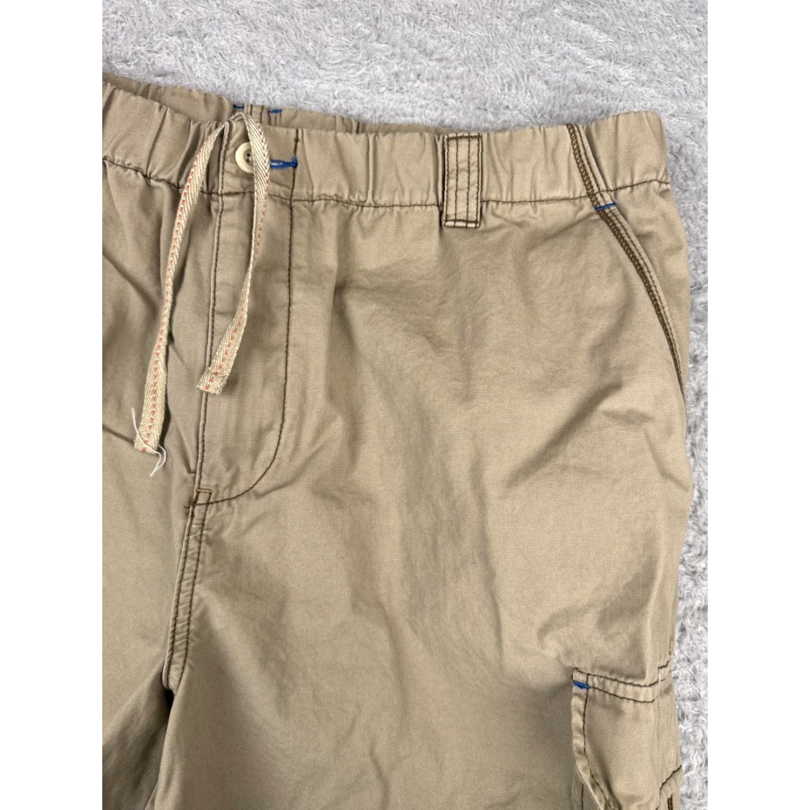 Tommy Bahama Tommy Bahama Shorts Men XL Beige Cargo 100% Cotton Flat Front 38x8 Flat Front Cargo Pocket Logo Relaxed Size US 36 / EU 52 - 4 Thumbnail
