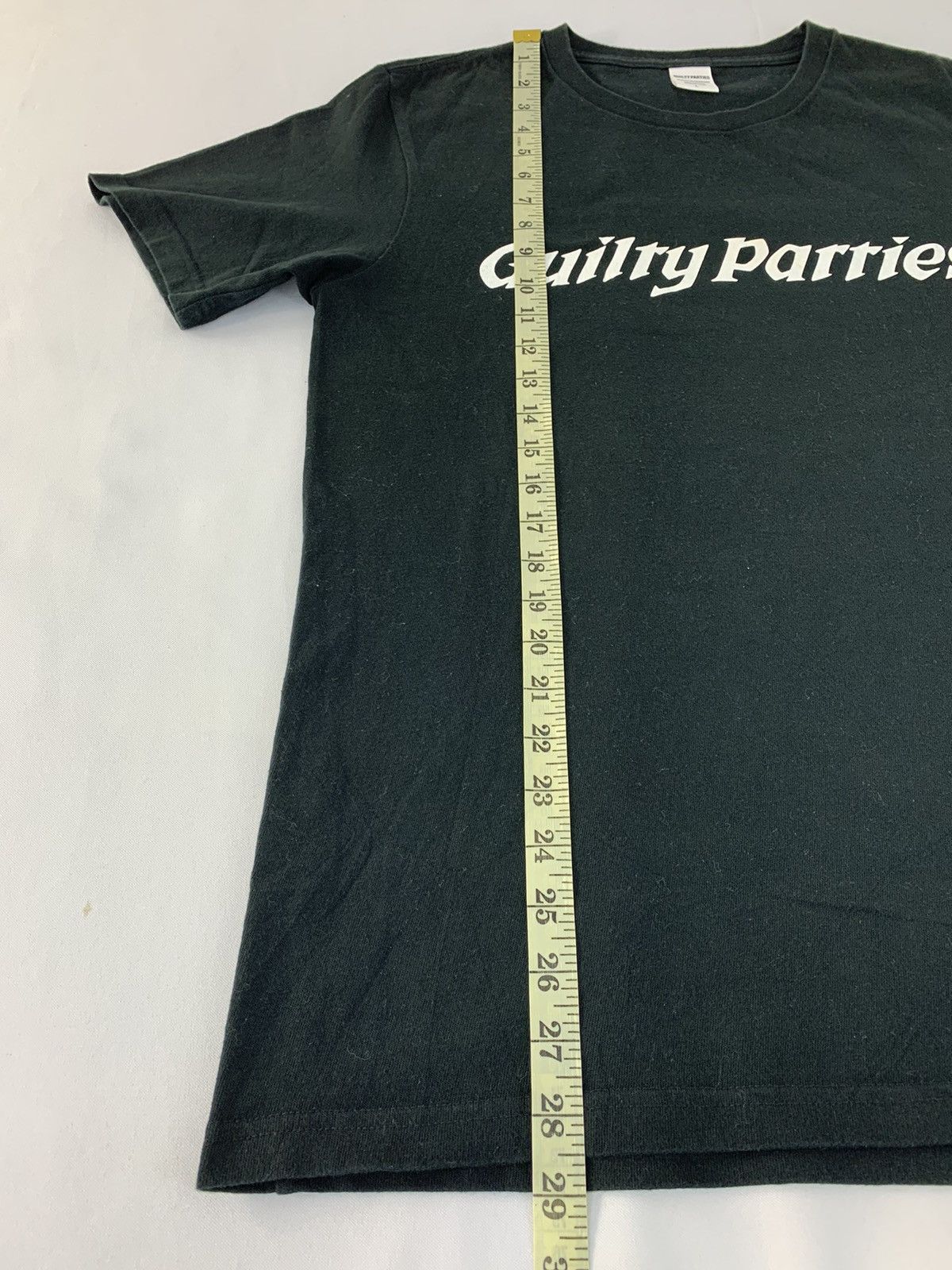 Japanese Brand Hype Guilty Parties Spell Out Printed Tee T-shirt Size US M / EU 48-50 / 2 - 11 Thumbnail