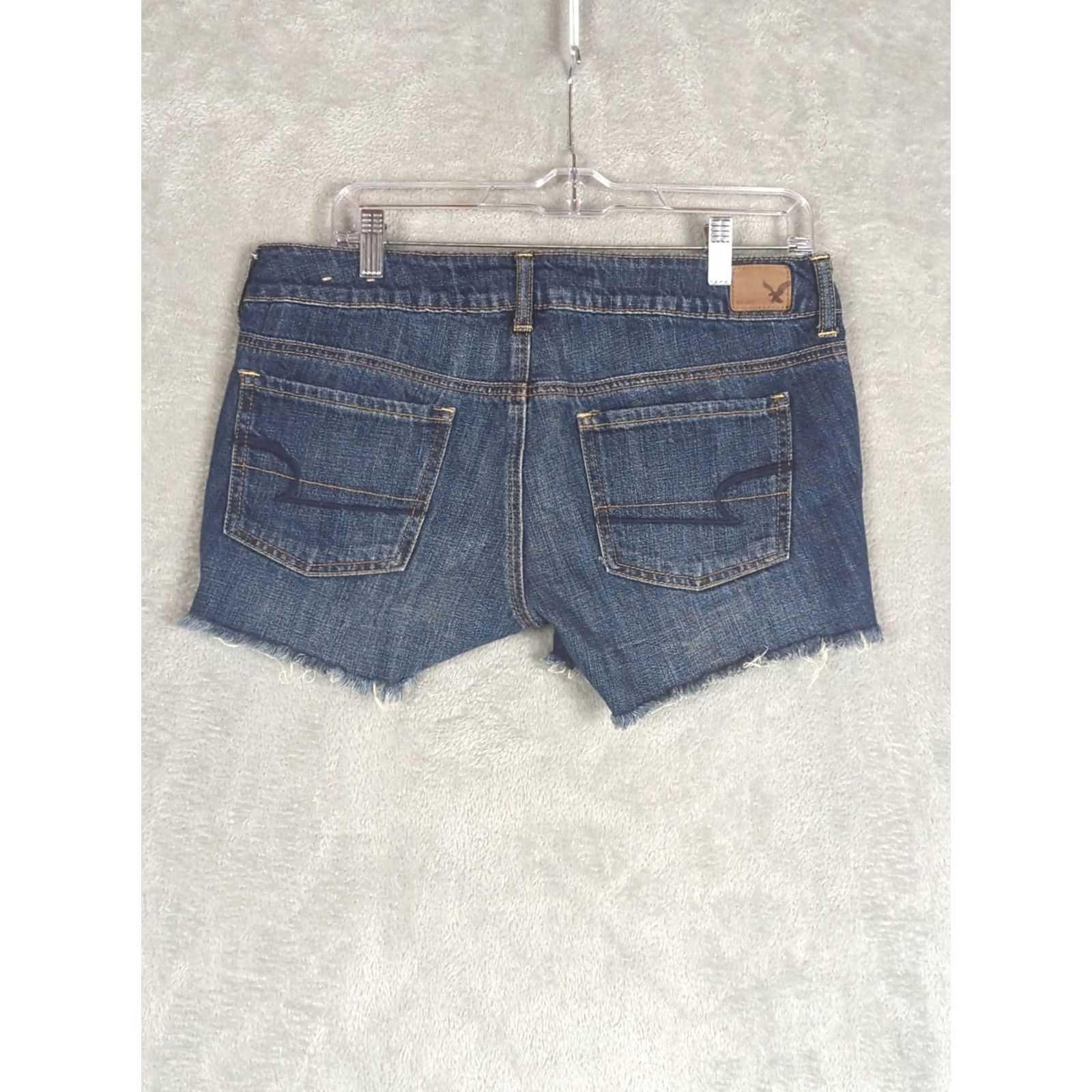 American Eagle Outfitters American Eagle Outfitters Women Denim Jean Shorts Size 8 Low Rise Embroidered Flowers Medium Wash Blue Casual Party Travel Summer Cotton Size 30" / US 8 / IT 44 - 4 Thumbnail