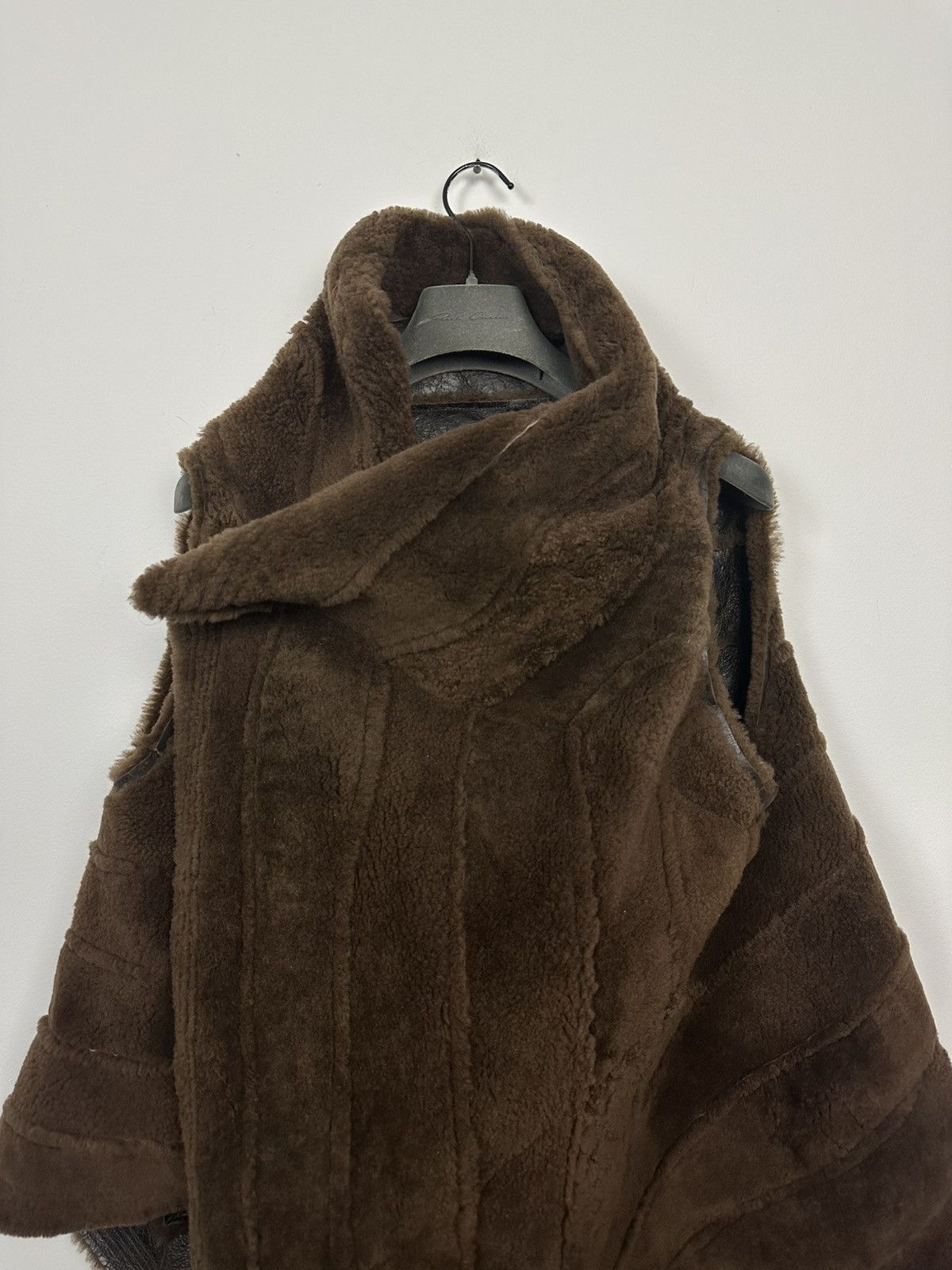 Rick Owens FW23 ‘LUXOR’ Reversible Shearling Gleam Vest Size US L / EU 52-54 / 3 - 8 Thumbnail