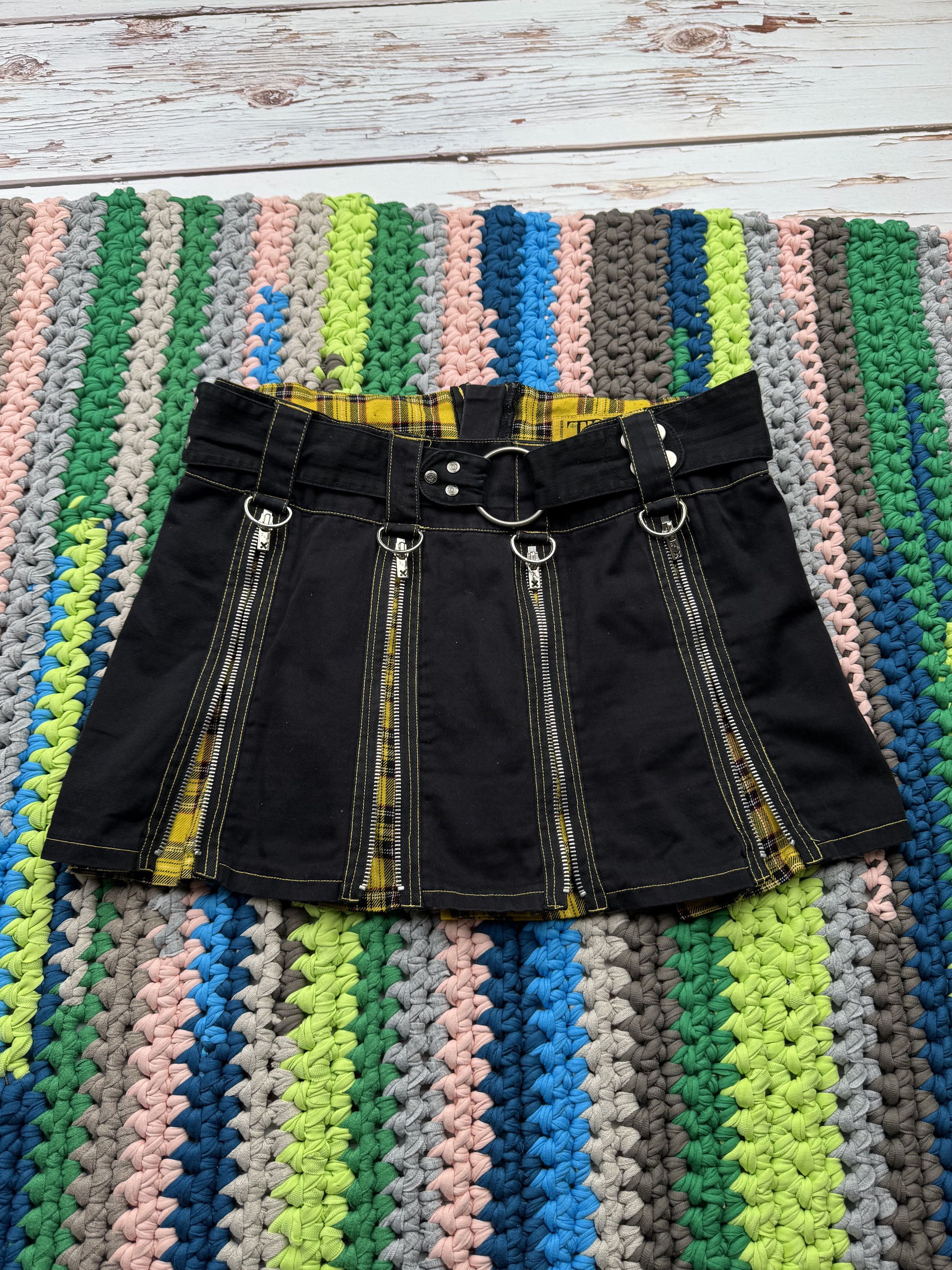 Tripp NYC Tripp Nyc Vintage Mini Skirt (V115)(D10) Size 28" / US 6 / IT 42 - 1 Thumbnail