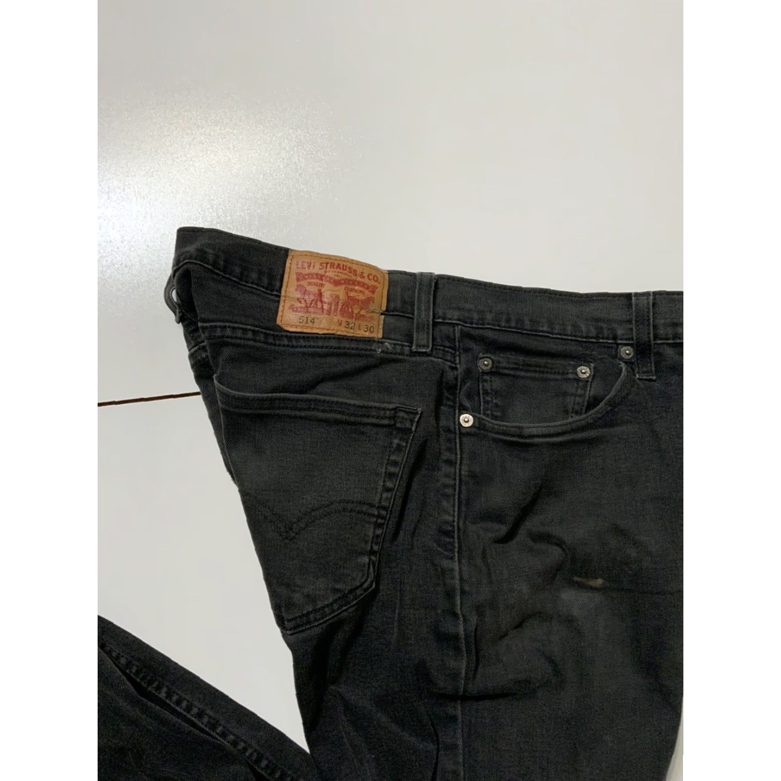 Levi's VINTAGE Levis 514 Slim Straight Black Patched Reworked Distressed Denim Jeans Sz. 32 Mens Slim 32 Black 30in Inseam Distressed Patchwork Size US 32 / EU 48 - 7 Thumbnail