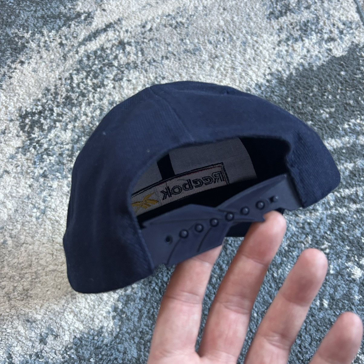 Reebok 90s Y2k Classic Vector Logo FLOCKED CANVAS SNAPBACK CAP NAVY Size ONE SIZE - 8 Thumbnail