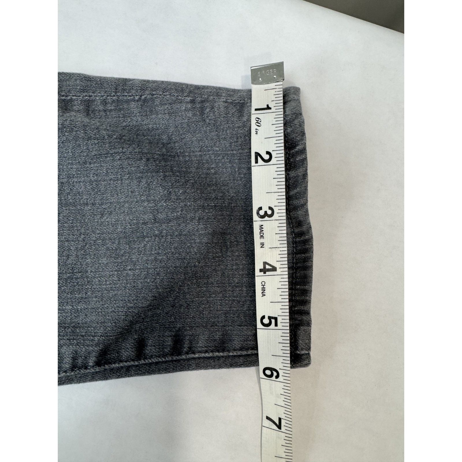 AG Adriano Goldschmied AG Adriano Goldschmied The Stevie Ankle Jeans Gray 32R Size 32" / US 10 / IT 46 - 6 Thumbnail