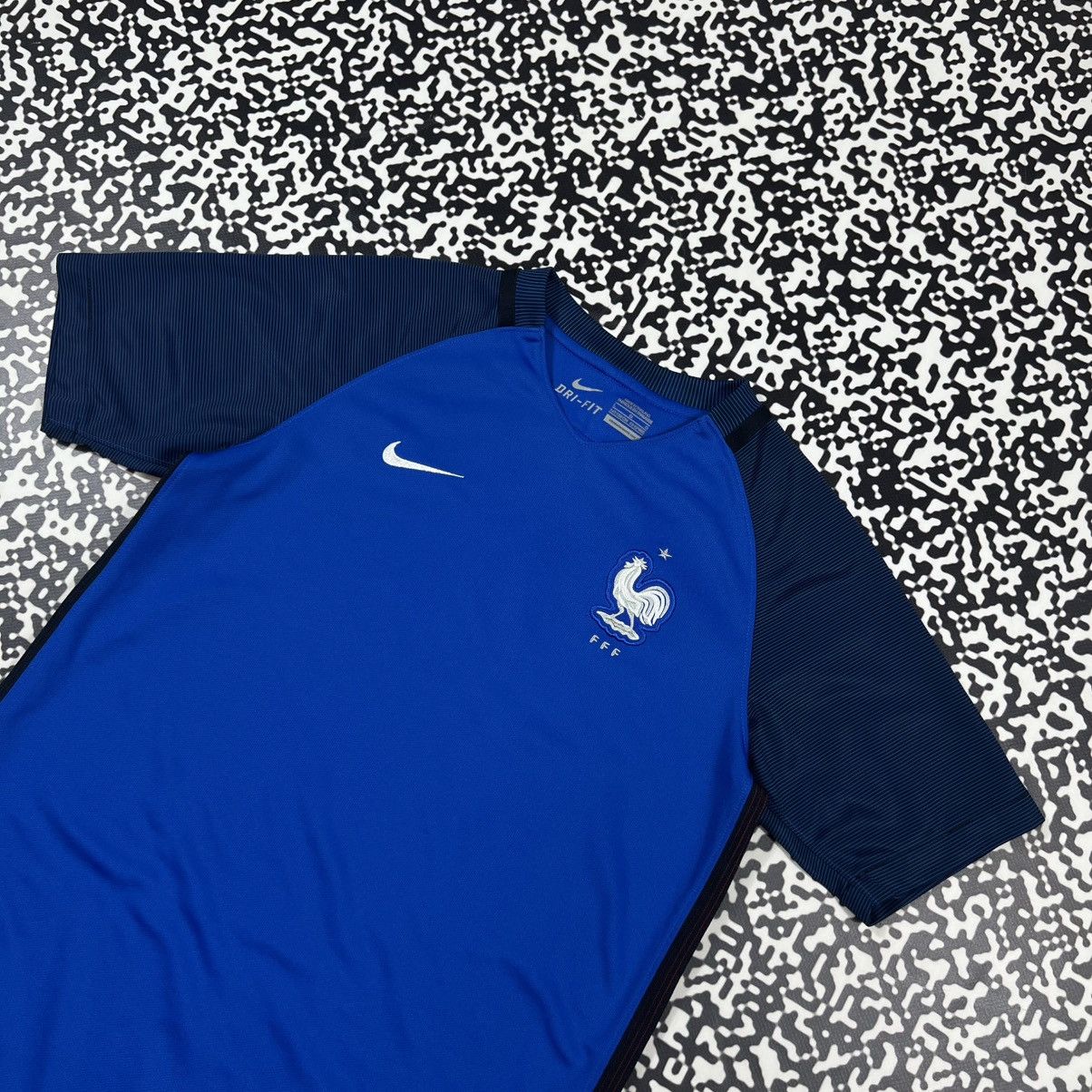 Nike Vintage Y2K Nike France Soccer Blokecore Style Jersey Tshirt Size S / US 4 / IT 40 - 7 Thumbnail