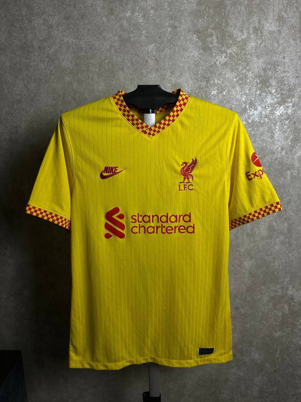Nike NIKE LIVERPOOL 2021/2022 THIRD FOOTBALL SHIRT SOCCER JERSEY Size US M / EU 48-50 / 2 - 1 Thumbnail