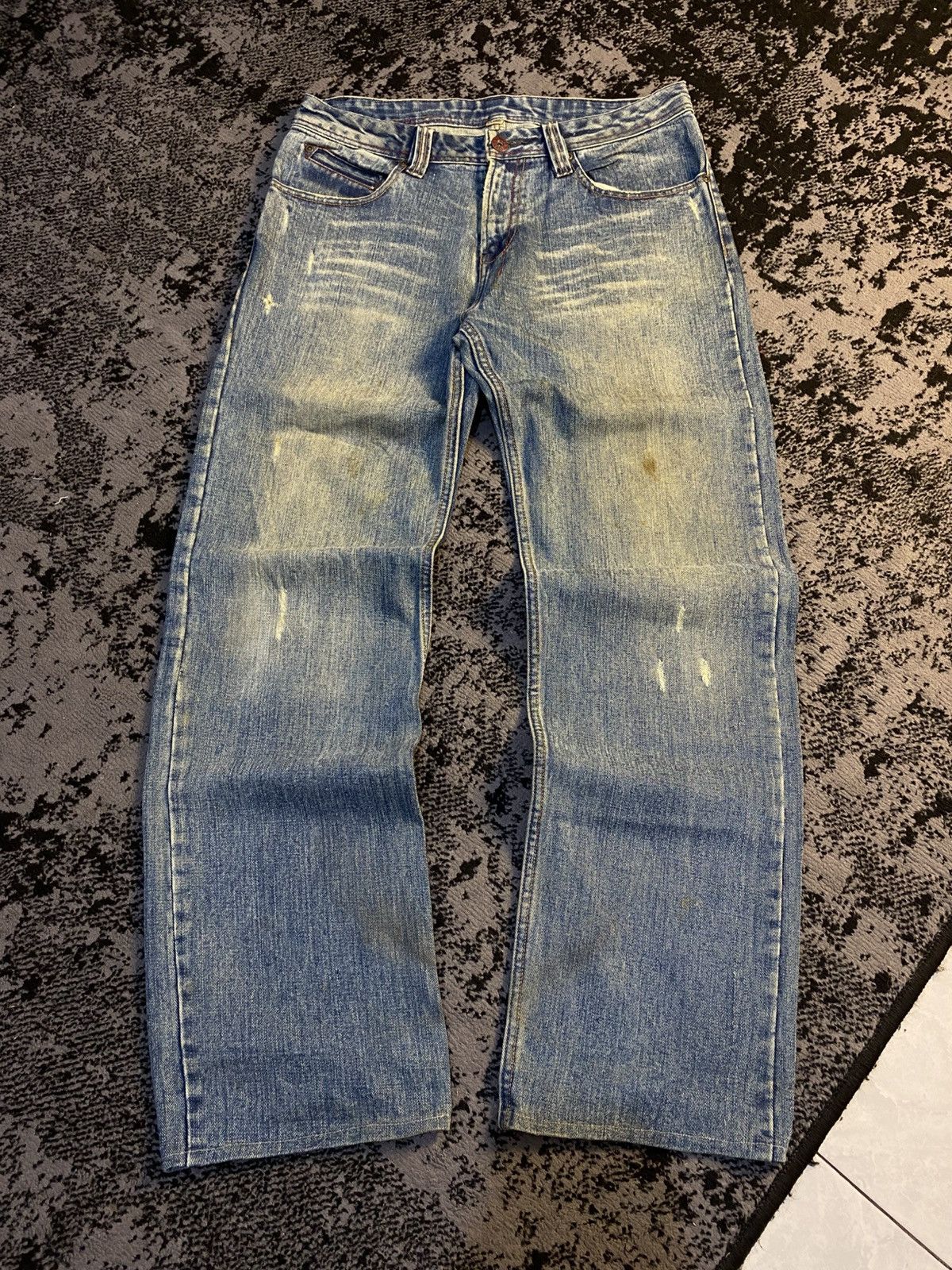 Undercover × Uniqlo Thrashed Nylaus Mudwash Regular Jeans 🔥 Size US 35 - 1 Thumbnail