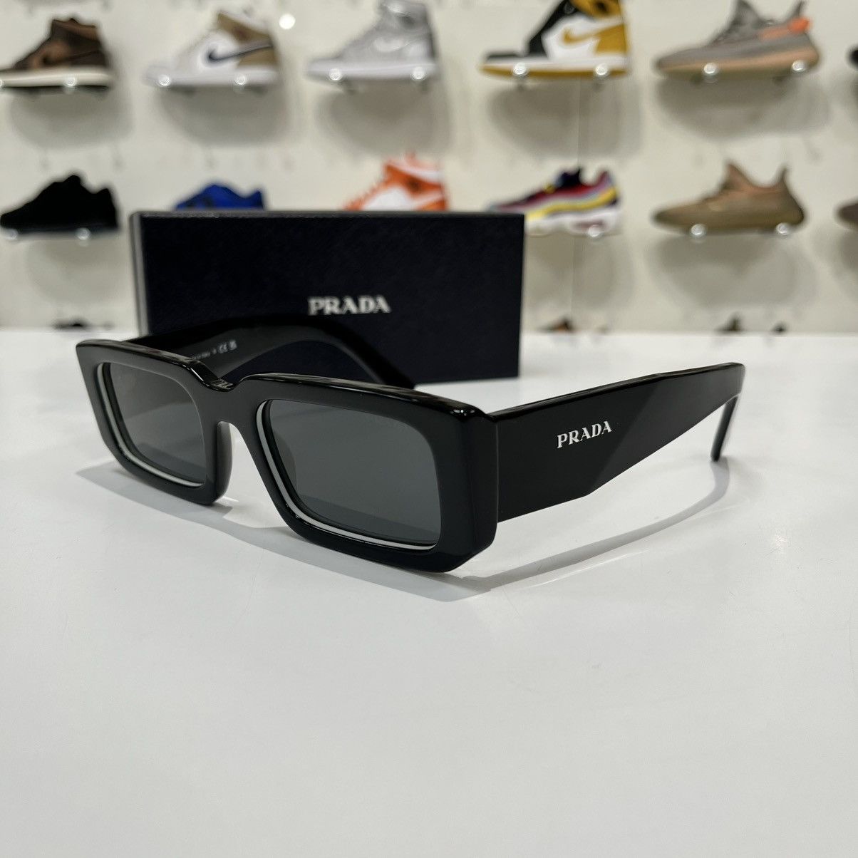 Prada Prada Sunglasses Black Size ONE SIZE - 1 Thumbnail