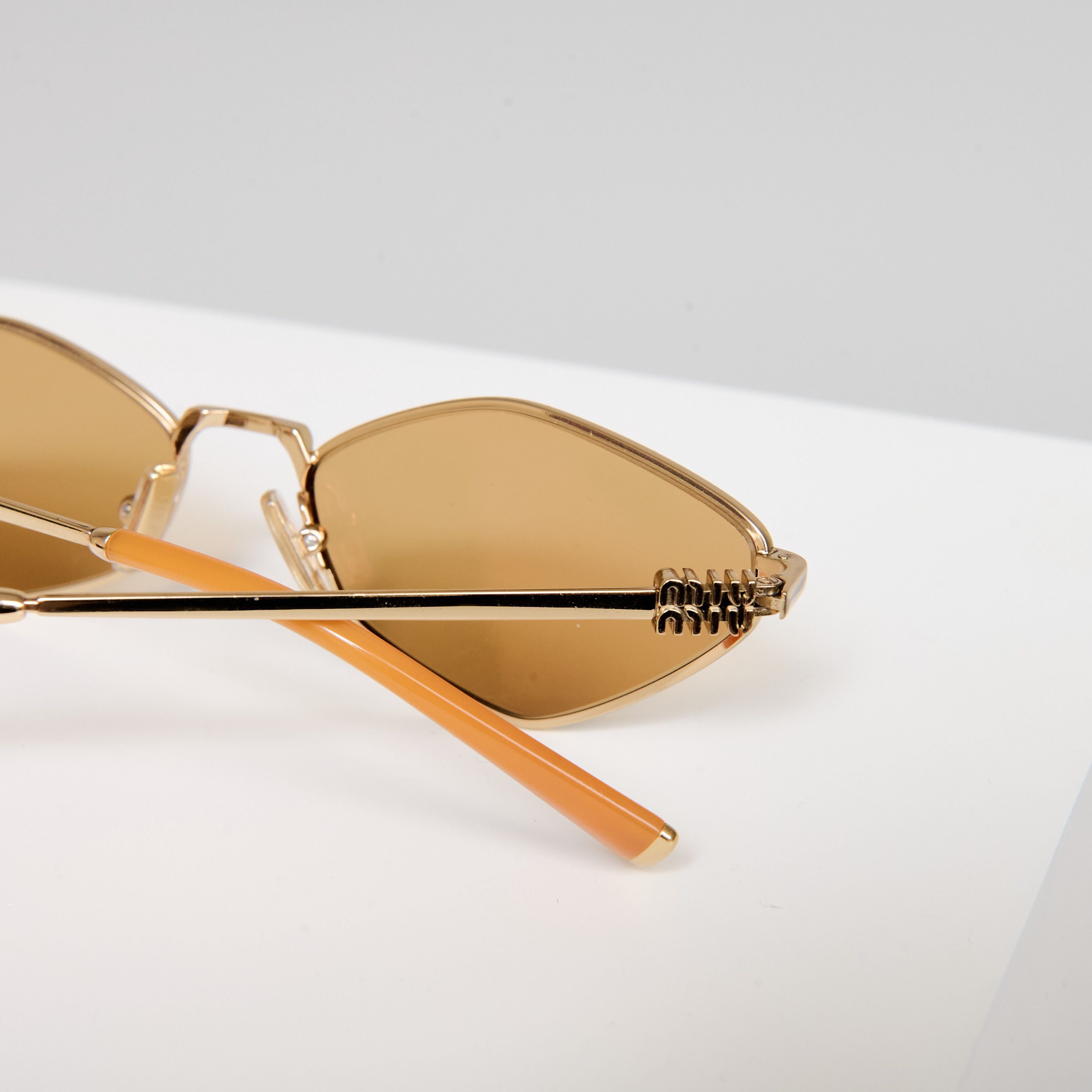 Miu Miu MIU MIU 0MU 56ZS SUNGLASSES Size ONE SIZE - 8 Thumbnail