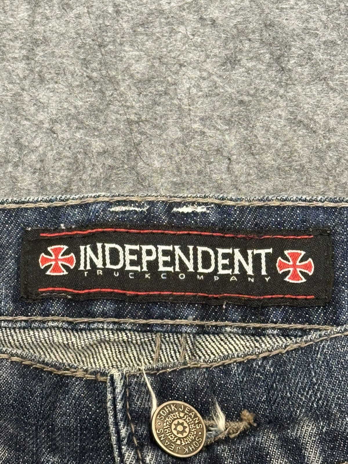 Independent Truck Co. Independent brand denim shorts baggy popular in Y2K skate. Size US 34 / EU 50 - 12 Thumbnail