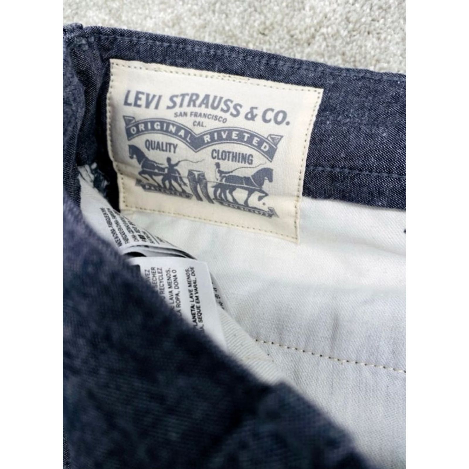 Levi's VINTAGE Levi's Carrier Cargo Shorts Mens 40x12 Gray 100% Cotton 4186 Size US 40 / EU 56 - 2 Thumbnail
