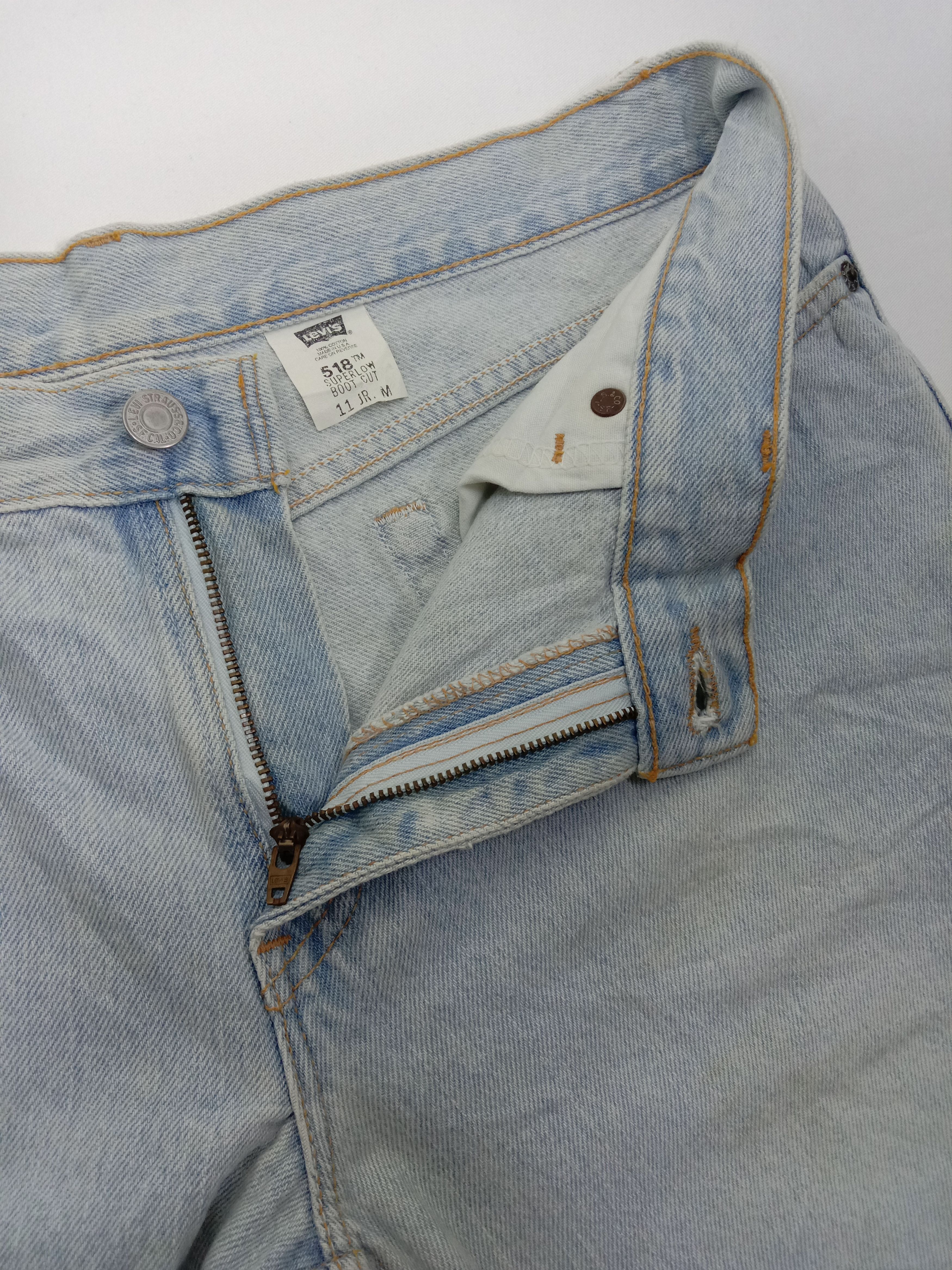 Levi's Vintage Levi's 518 Flare Jeans Light Wash Denim Size US 33 - 9 Thumbnail