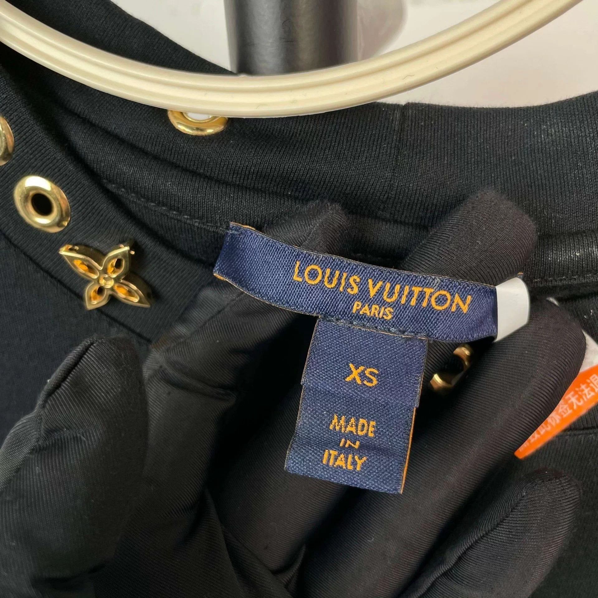 Louis Vuitton LV short-sleeve black Size XS / US 0-2 / IT 36-38 - 3 Thumbnail