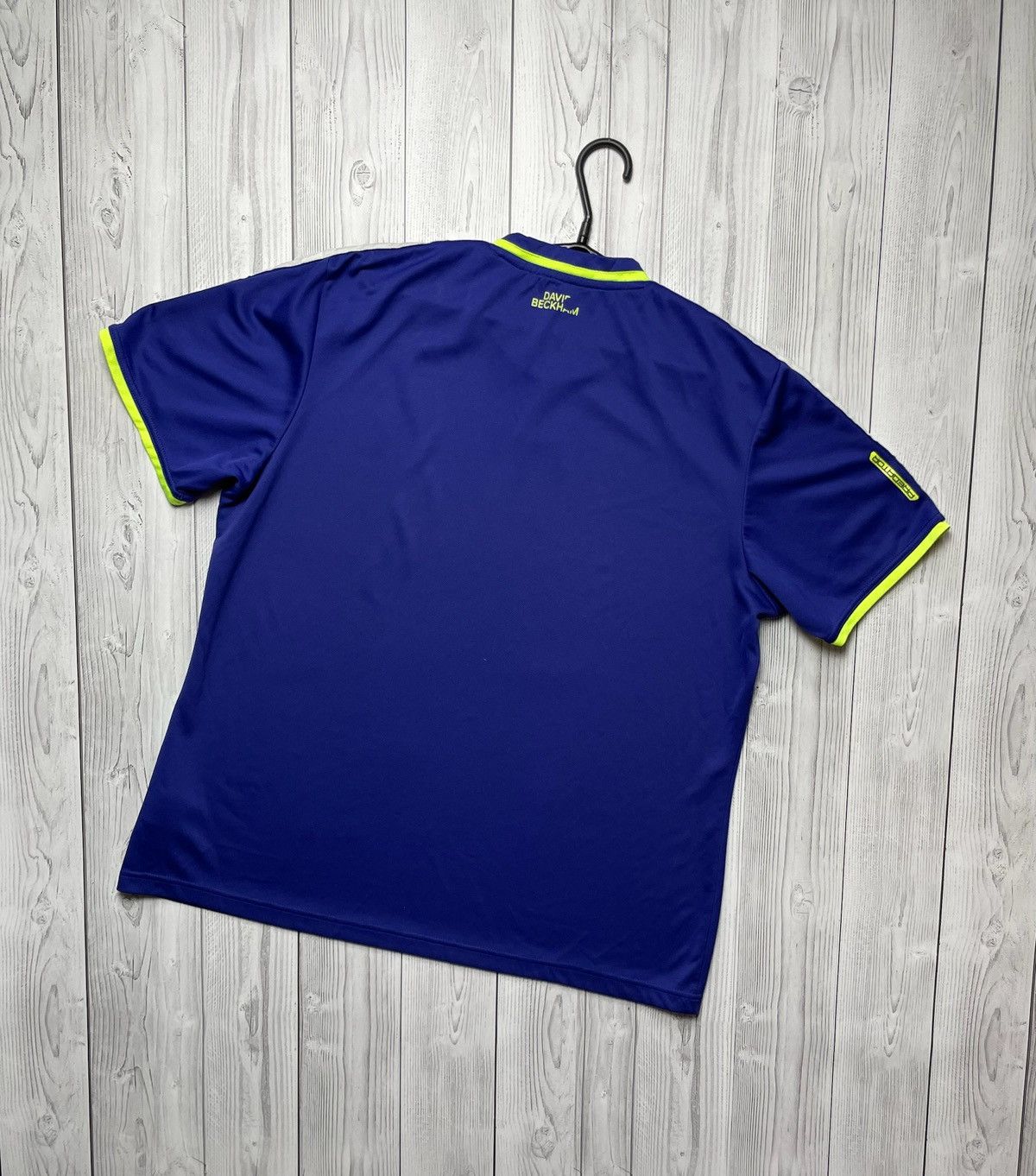 Adidas × Vintage Vintage adidas x David Beckham soccer jersey logo size M Size US M / EU 48-50 / 2 - 3 Thumbnail