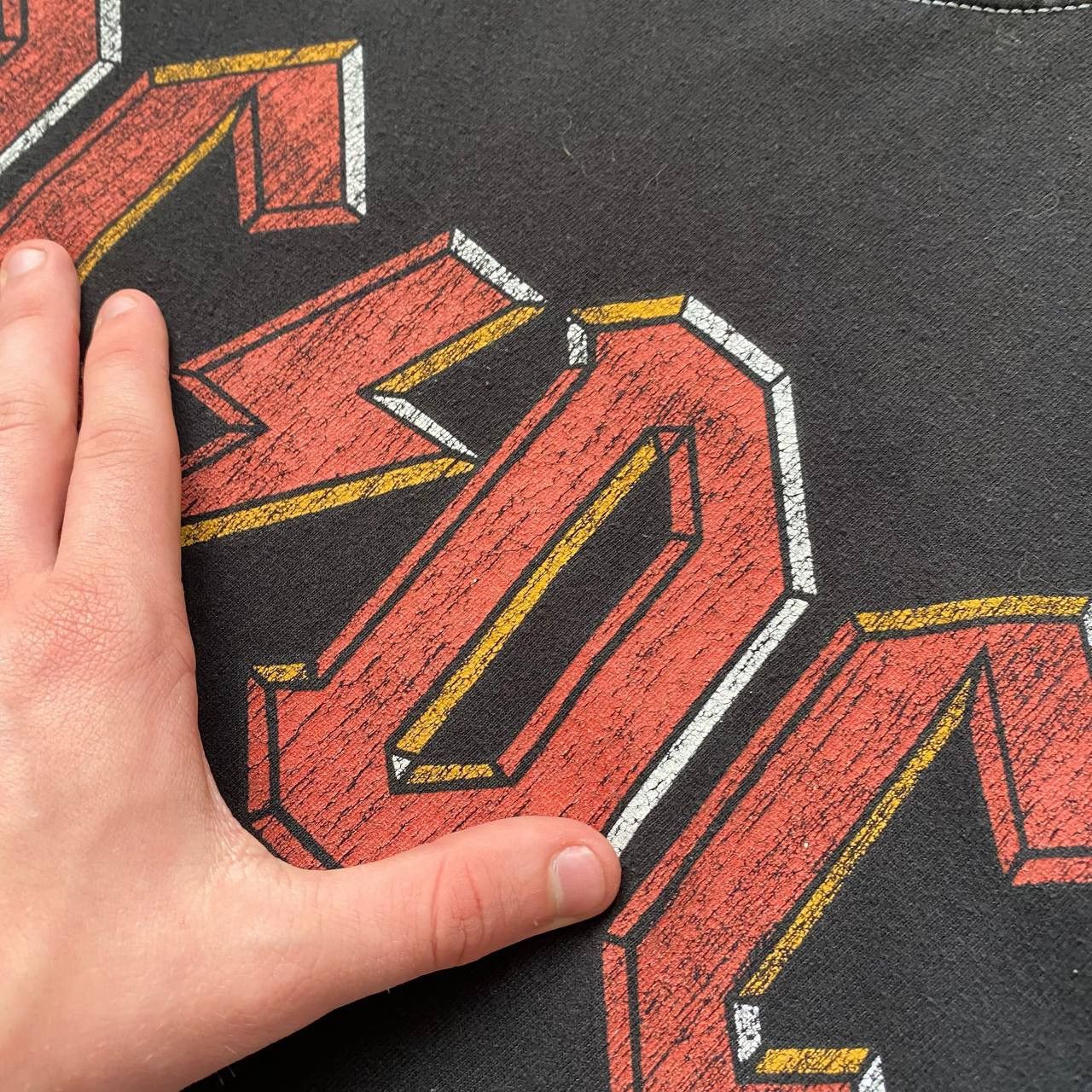 AC/DC × Vintage Faded rare big logo AC/DC tee shirt Size US L / EU 52-54 / 3 - 3 Thumbnail