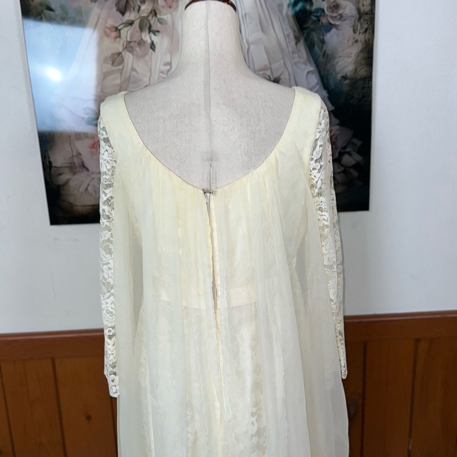 Vintage Beautiful Ethereal Union Made Chiffon & Lace Wedding Gown! Size XL / US 12-14 / IT 48-50 - 6 Thumbnail