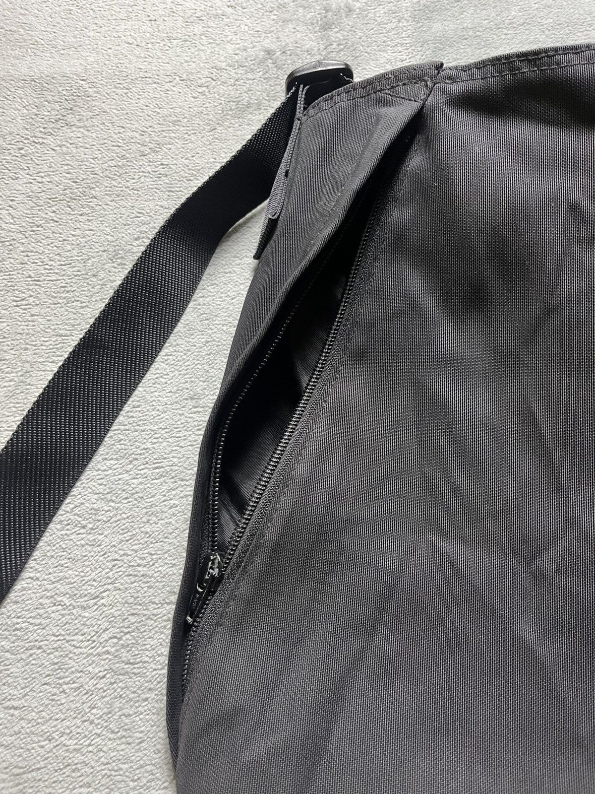 Yohji Yamamoto YSACCS POURHOMME BY YOHJI YAMAMOTO 2 WAY BAG Size ONE SIZE - 4 Thumbnail