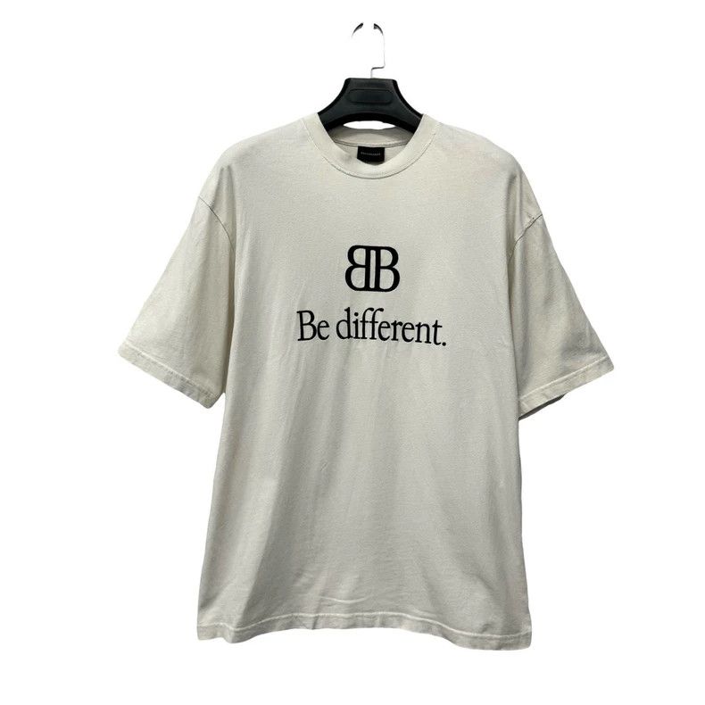 Balenciaga Balenciaga Different destroys short sleeves Size US S / EU 44-46 / 1 - 1 Thumbnail