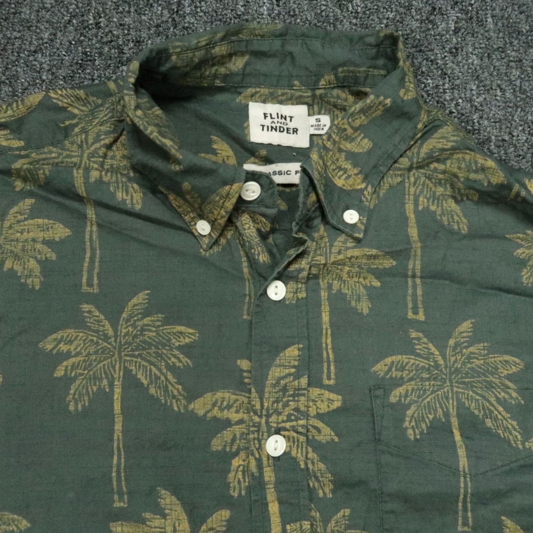 Flint And Tinder Flint and Tinder Shirt Mens Small Green Floral Short Sleeve Palm Tree Classic Size US S / EU 44-46 / 1 - 2 Thumbnail