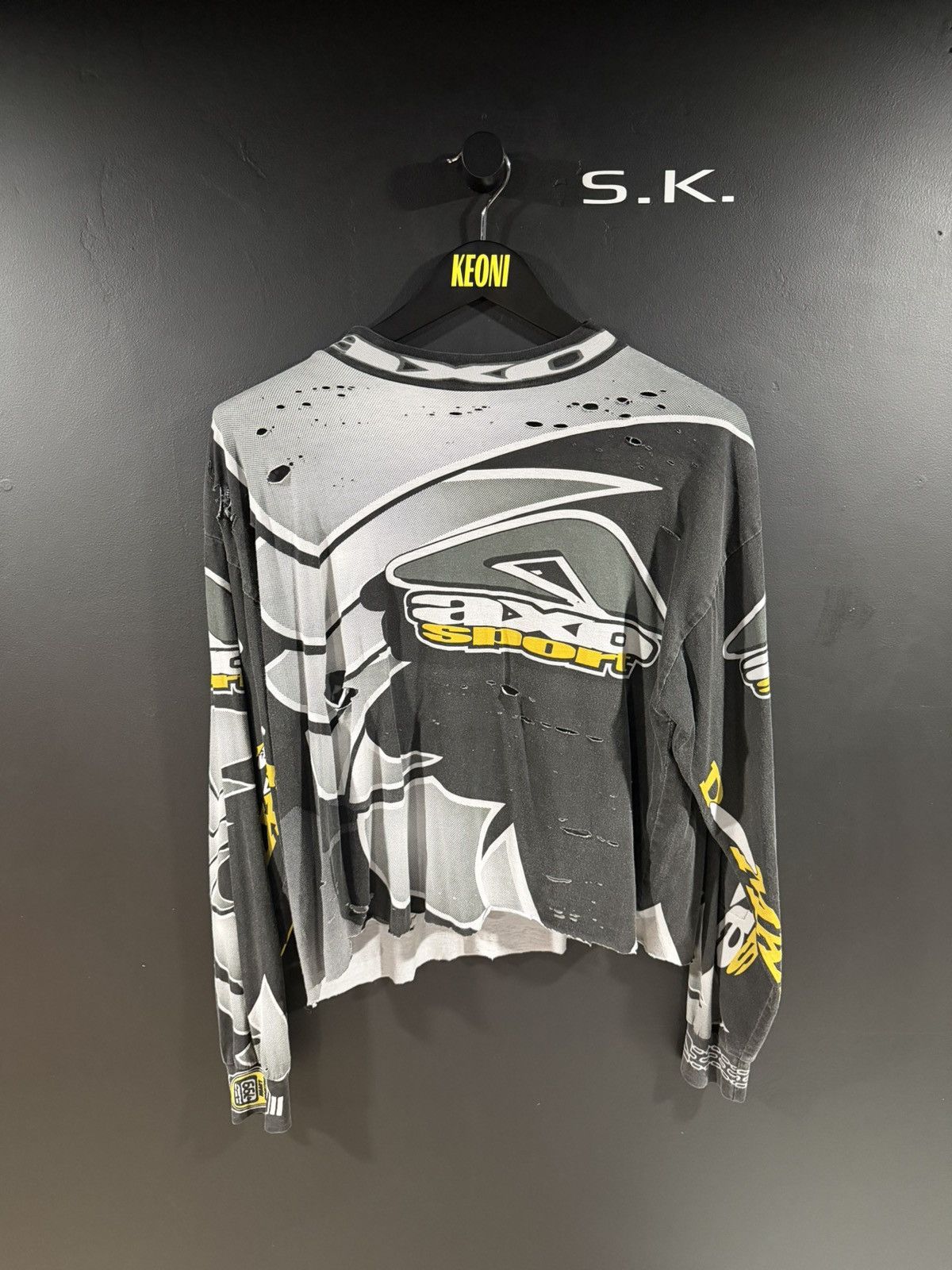 Vintage 2000s Y2K Vintage Axo Sport Grunge Distressed Cropped LS L Size US L / EU 52-54 / 3 - 1 Thumbnail