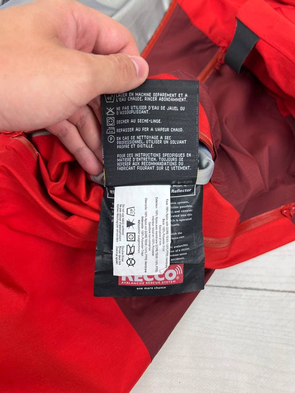 Arc'teryx Arcteryx GoreTex Recco XCR Jacket Size US M / EU 48-50 / 2 - 15 Thumbnail