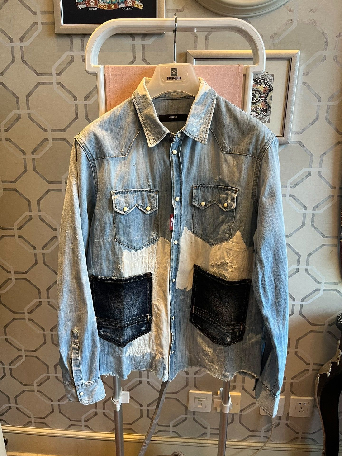 Dsquared2 Dsquared2 D2 Washed Distressed Denim Shirt Size US S / EU 44-46 / 1 - 1 Thumbnail